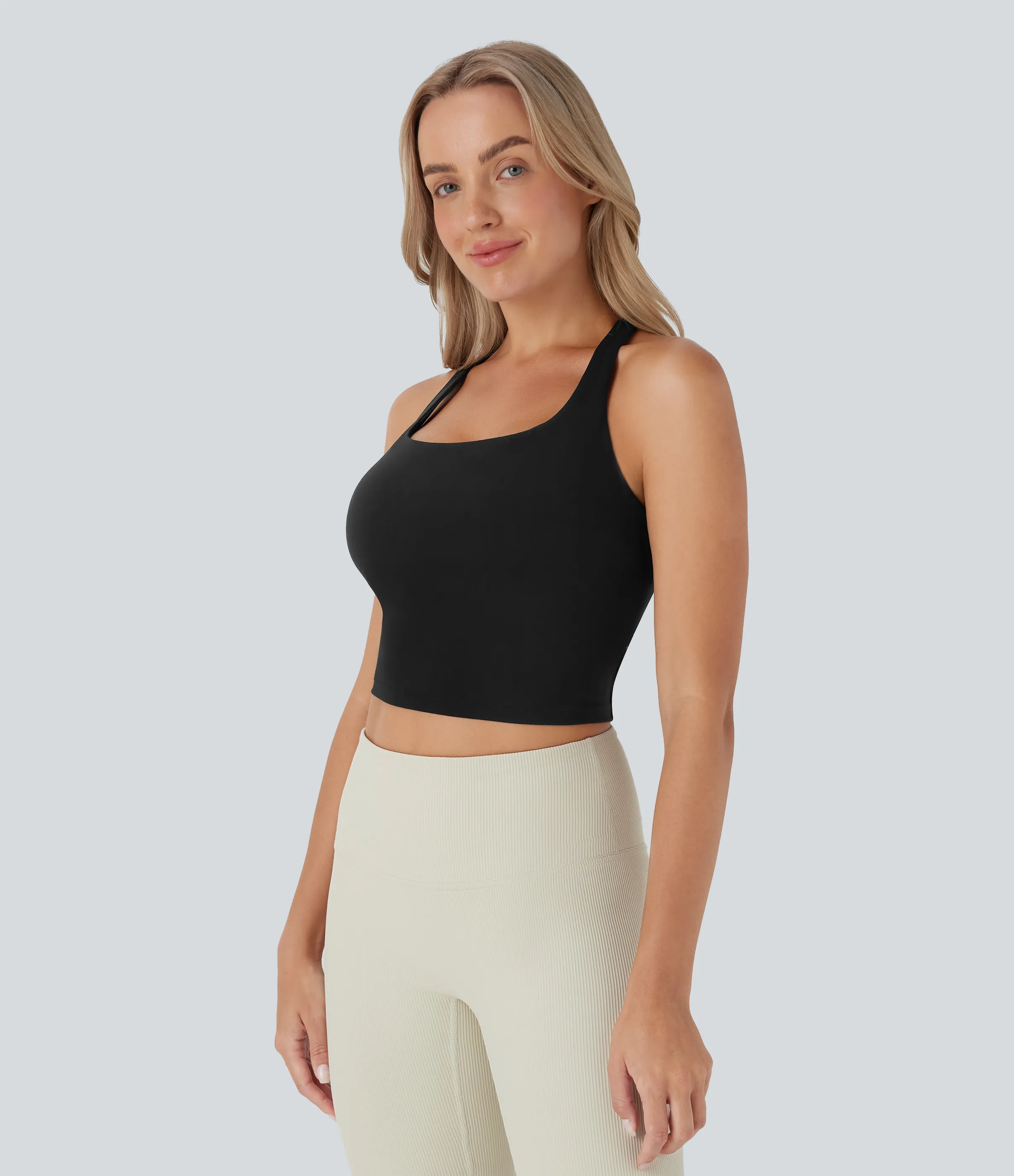 Halara Top corto de yoga en copas D-F - Black - S sold by Halara product image thumbnail 4