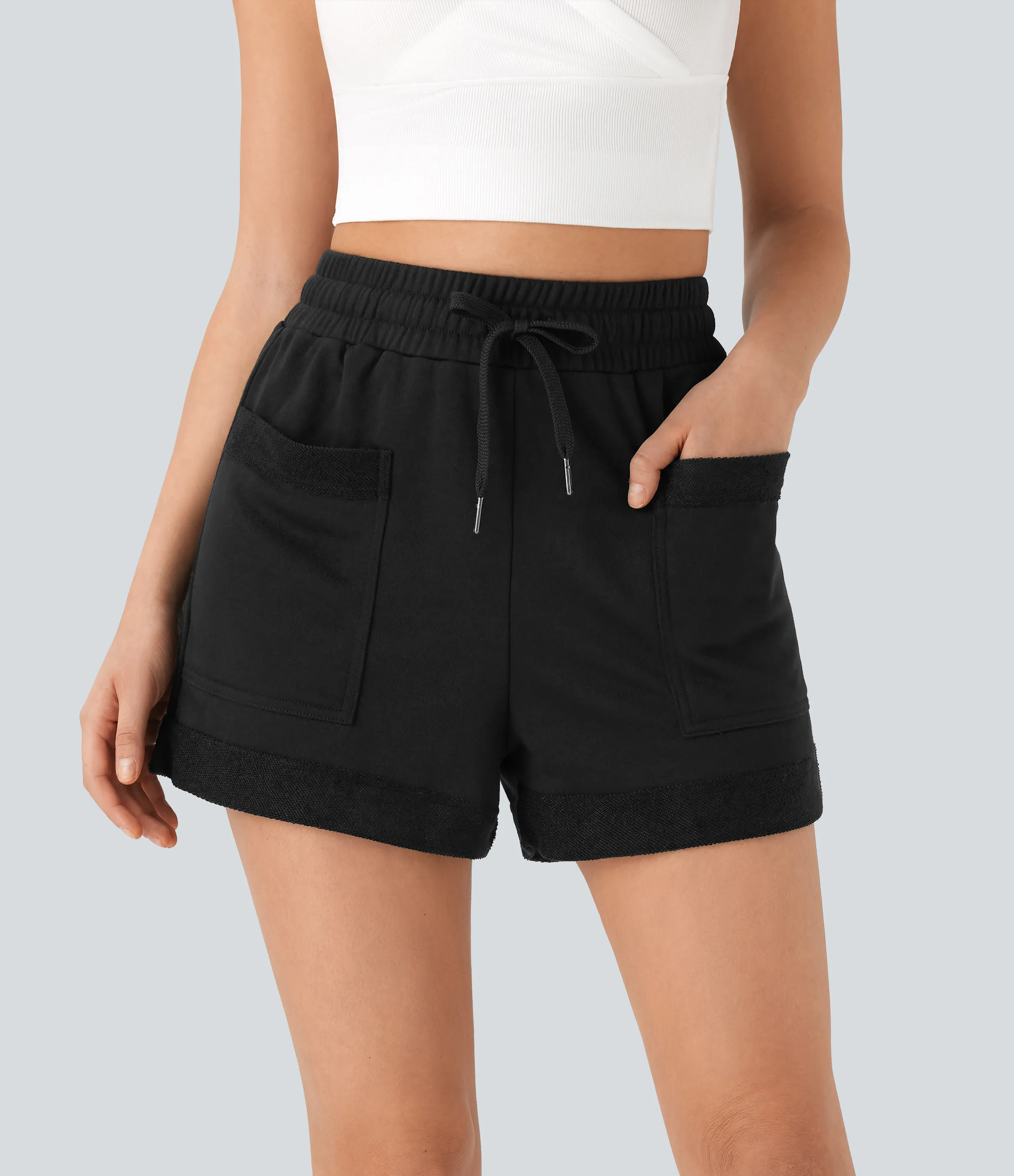 Halara Shorts casuales de tiro medio con cordón y bolsillos - Black - S sold by Halara