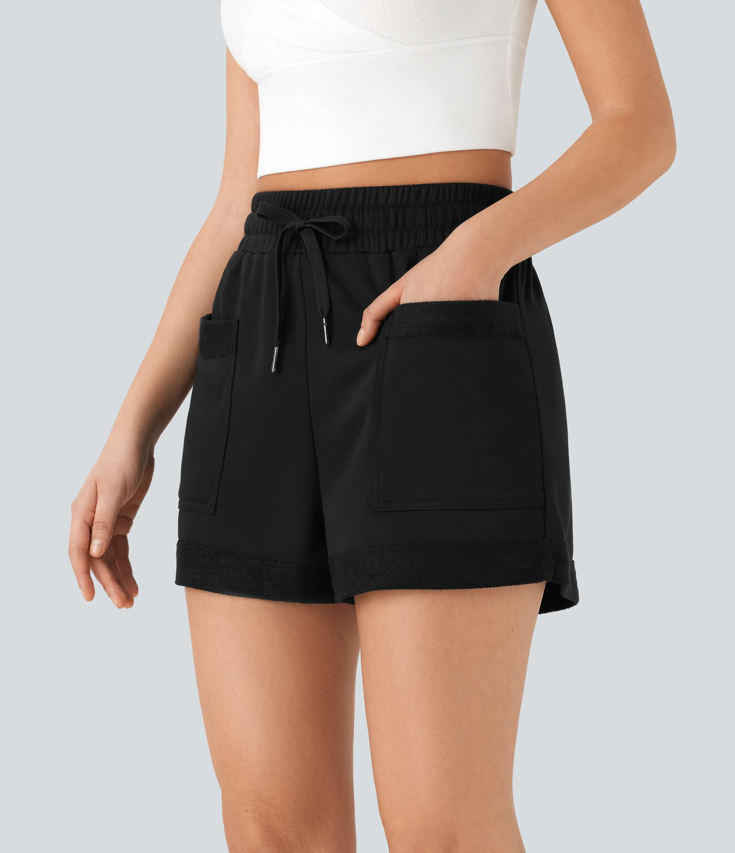 Halara Shorts casuales de tiro medio con cordón y bolsillos - Black - S sold by Halara product image thumbnail 4