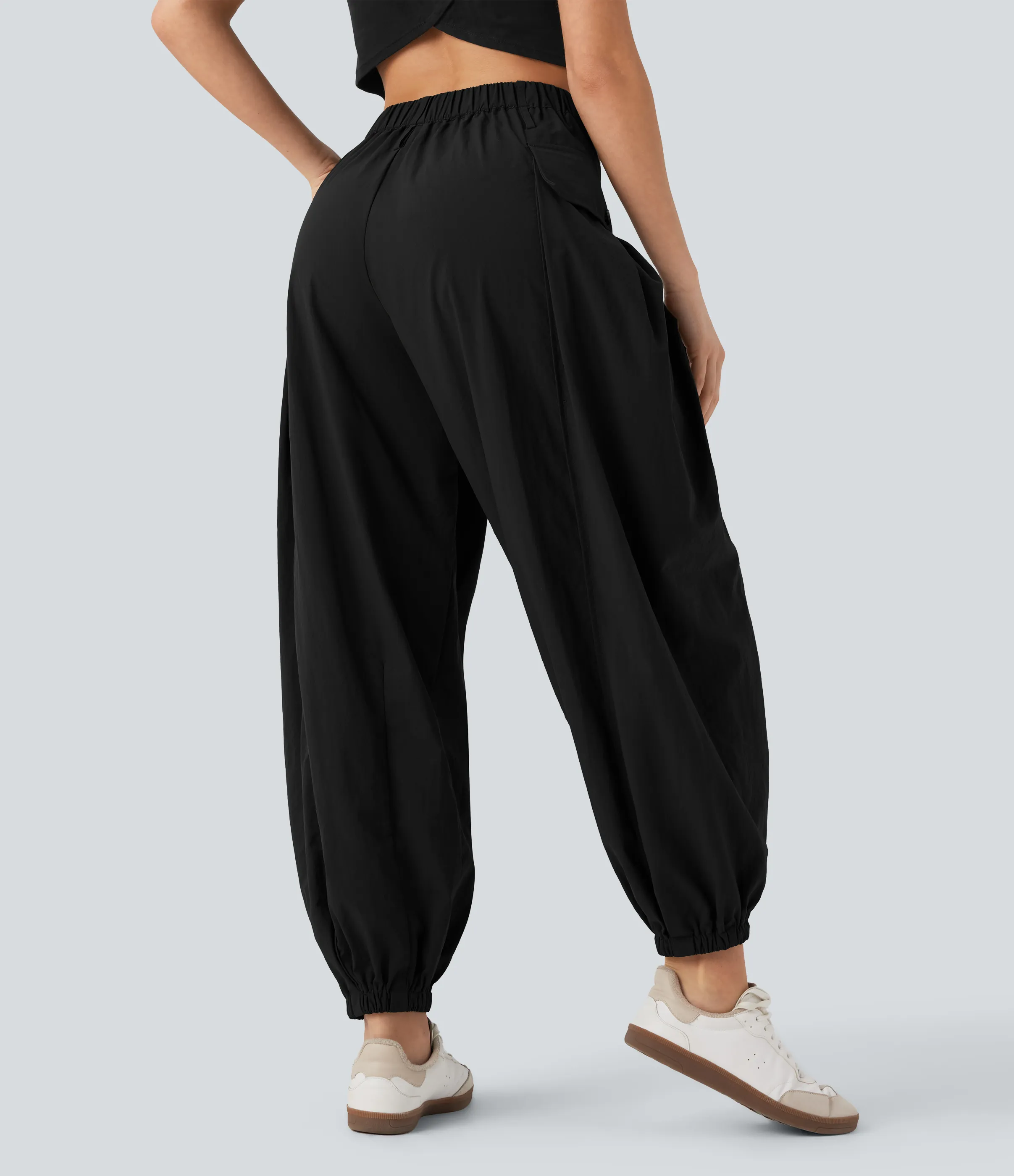 Halara Joggers cargo casuales de tiro alto con bolsillos con solapa - Black - XS(regular) sold by Halara product image thumbnail 3