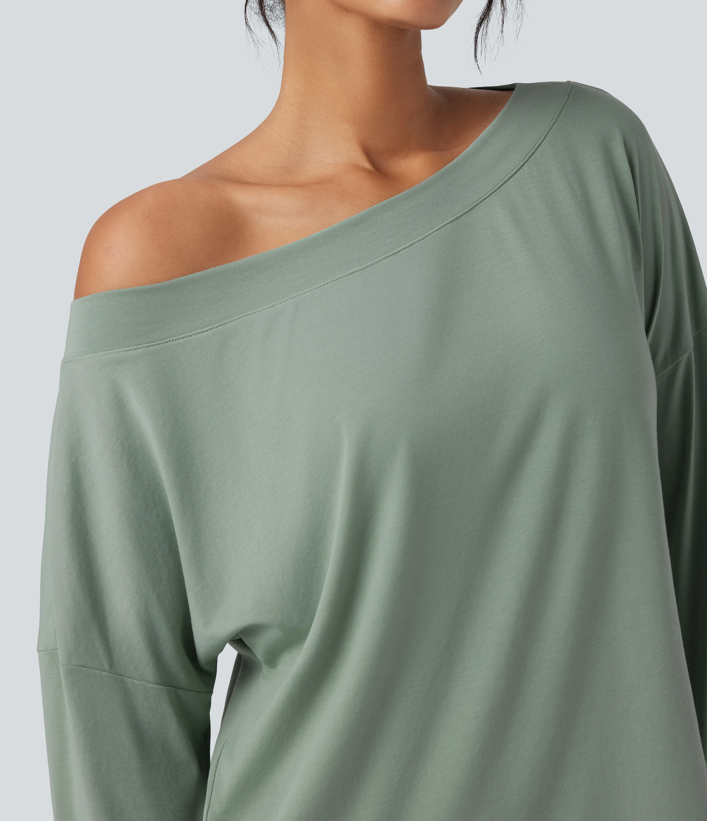 Halara Top deportivo de yoga de secado rápido de manga larga con hombro asimétrico, dobladillo curvo y abertura para el pulgar - Iceberg Green - XL sold by Halara product image thumbnail 5