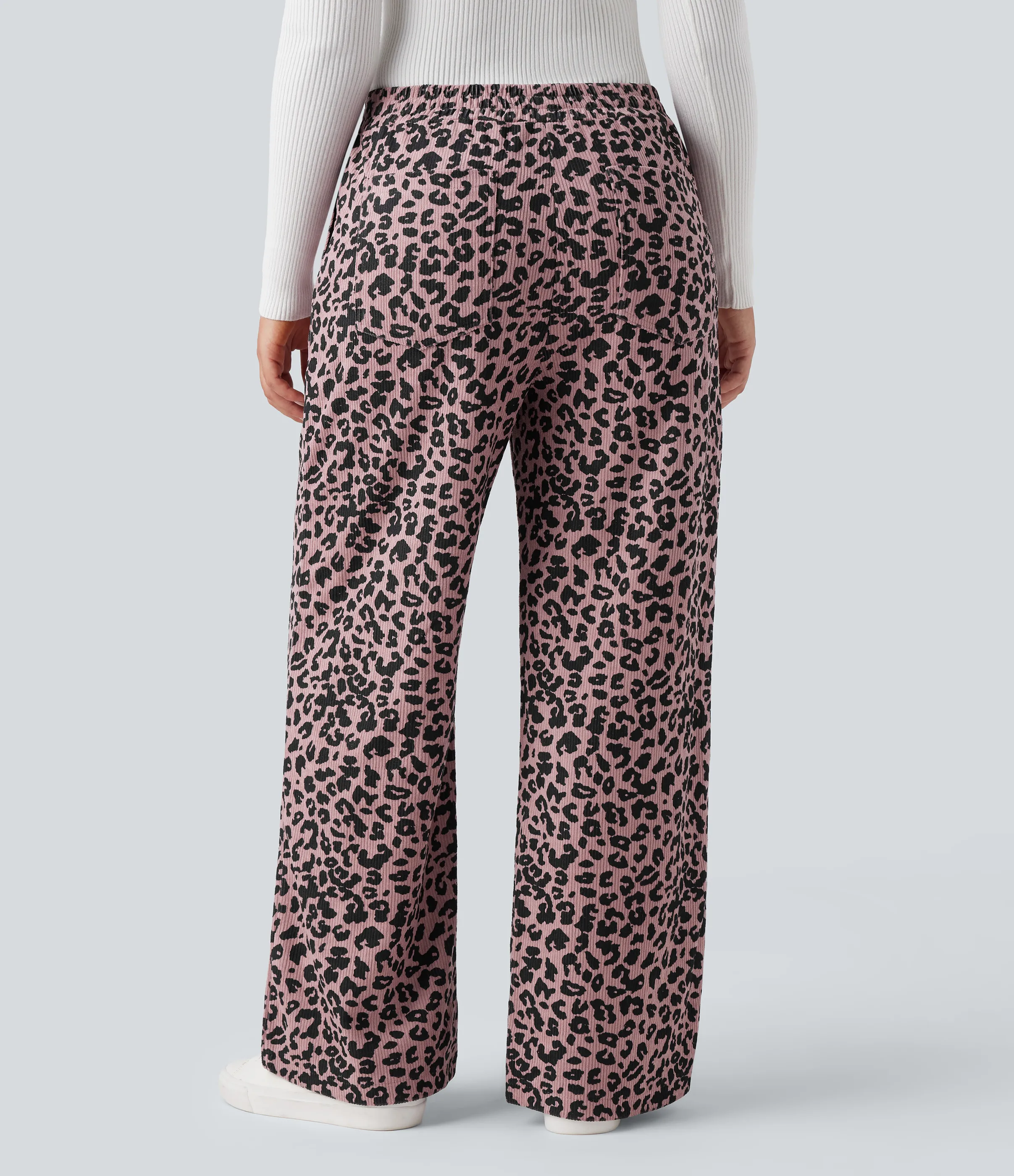 Halara Pantalones holgados casuales de pana con estampado de leopardo y tiro alto con bolsillos - Blush Leopard - XL(regular) sold by Halara product image thumbnail 3