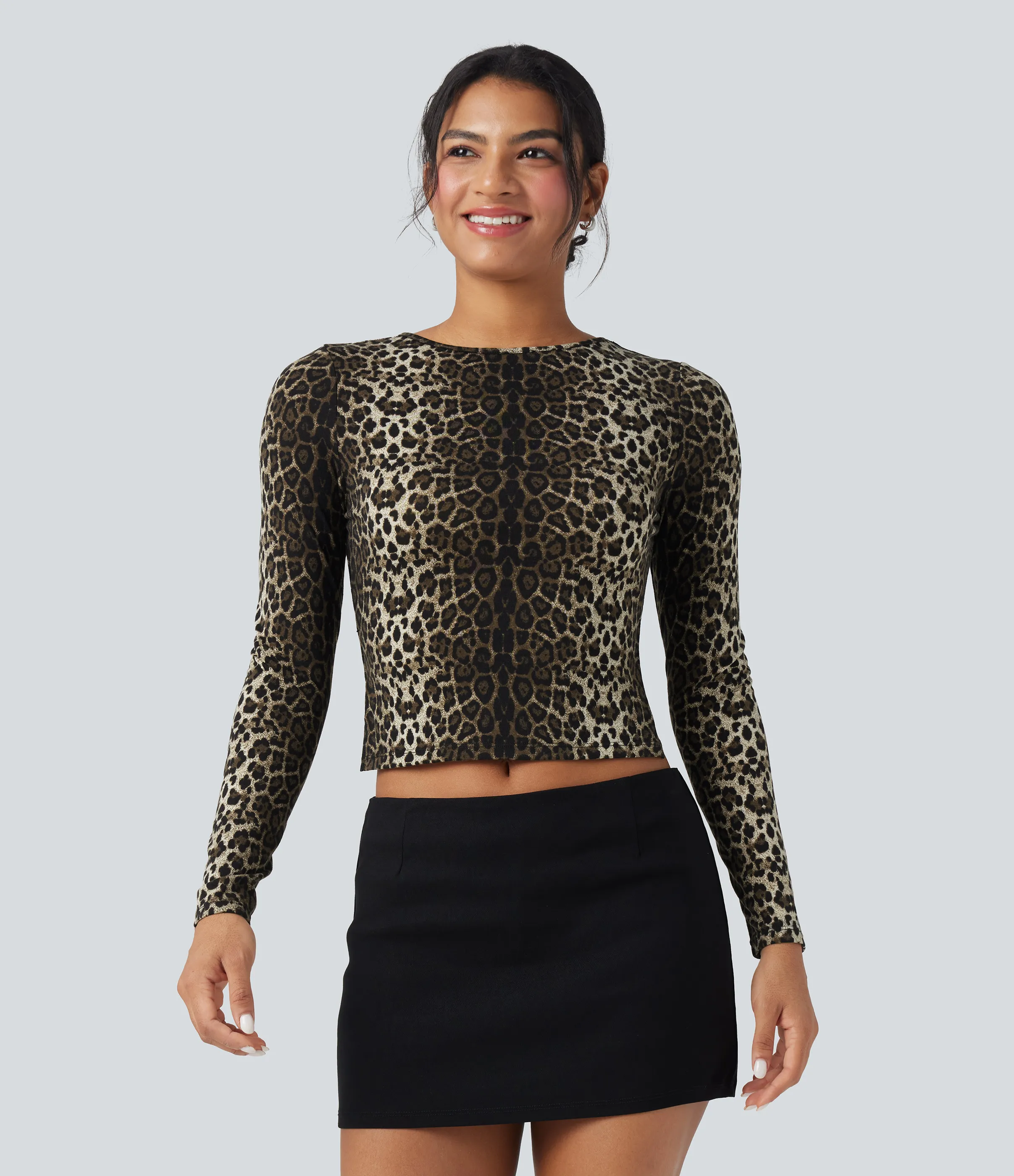 Halara Top casual ajustado de manga larga con estampado de leopardo con cuello redondo y lazo en la espalda - Classic Leopard Twill - XS sold by Halara product image thumbnail 3
