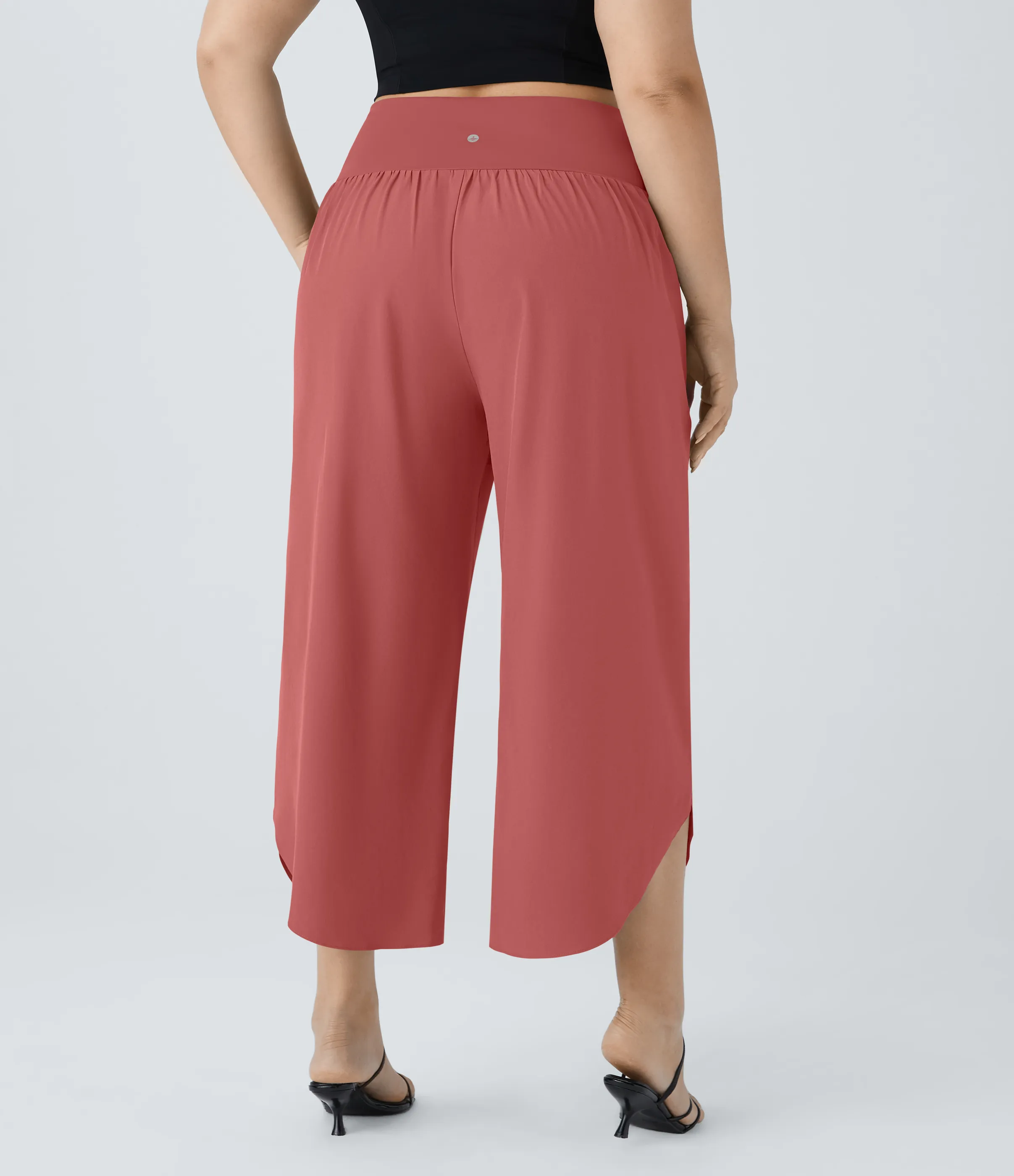 Halara Pantalón Breezeful™ talla grande tiro alto cruzado plisado bolsillo lateral dividido secado rápido - Kapok Red - 1X(regular) sold by Halara product image thumbnail 3