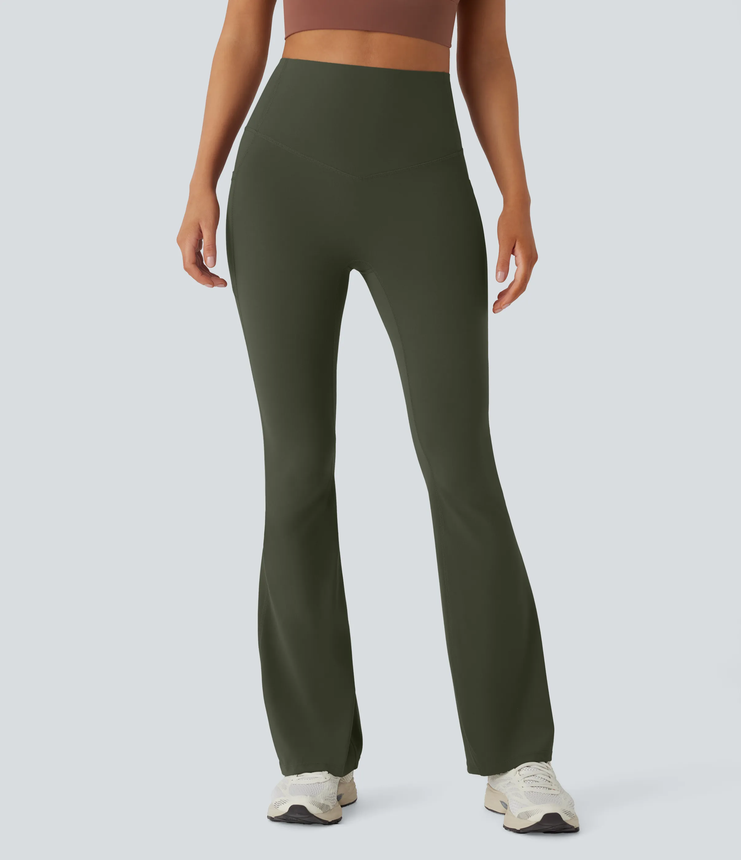 Halara Leggings SoCinched UltraSculpt yoga Bootcut tiro alto control abdomen bolsillo lateral moldeador - Deep Woodland Green - S(ultratall) sold by Halara product image thumbnail 4