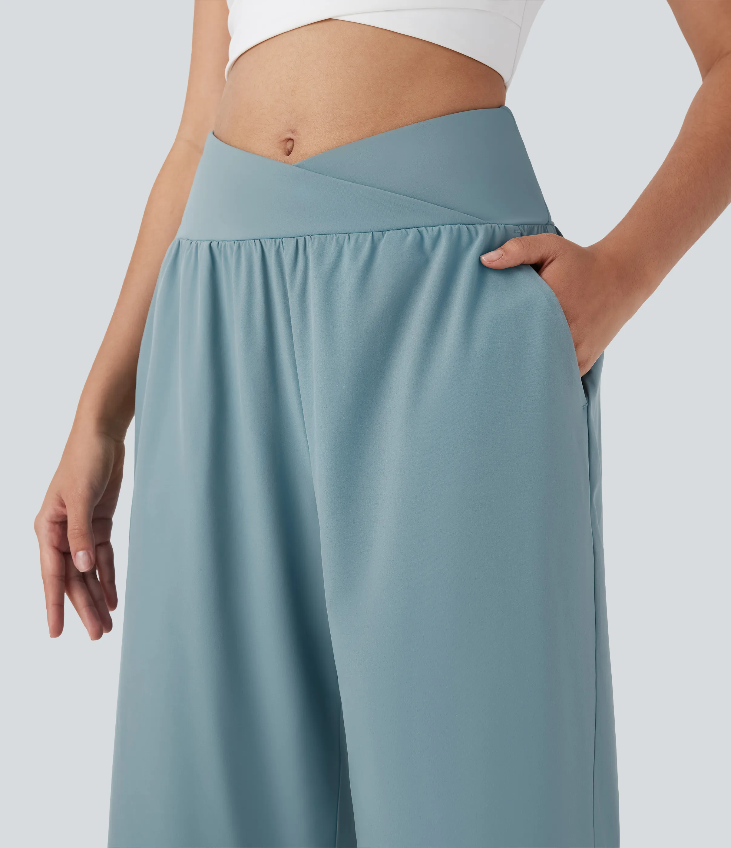 Halara Pantalón Breezeful™ capri resort tiro alto bolsillo lateral cruzado abertura secado rápido - Stone Blue - L(regular) sold by Halara product image thumbnail 5
