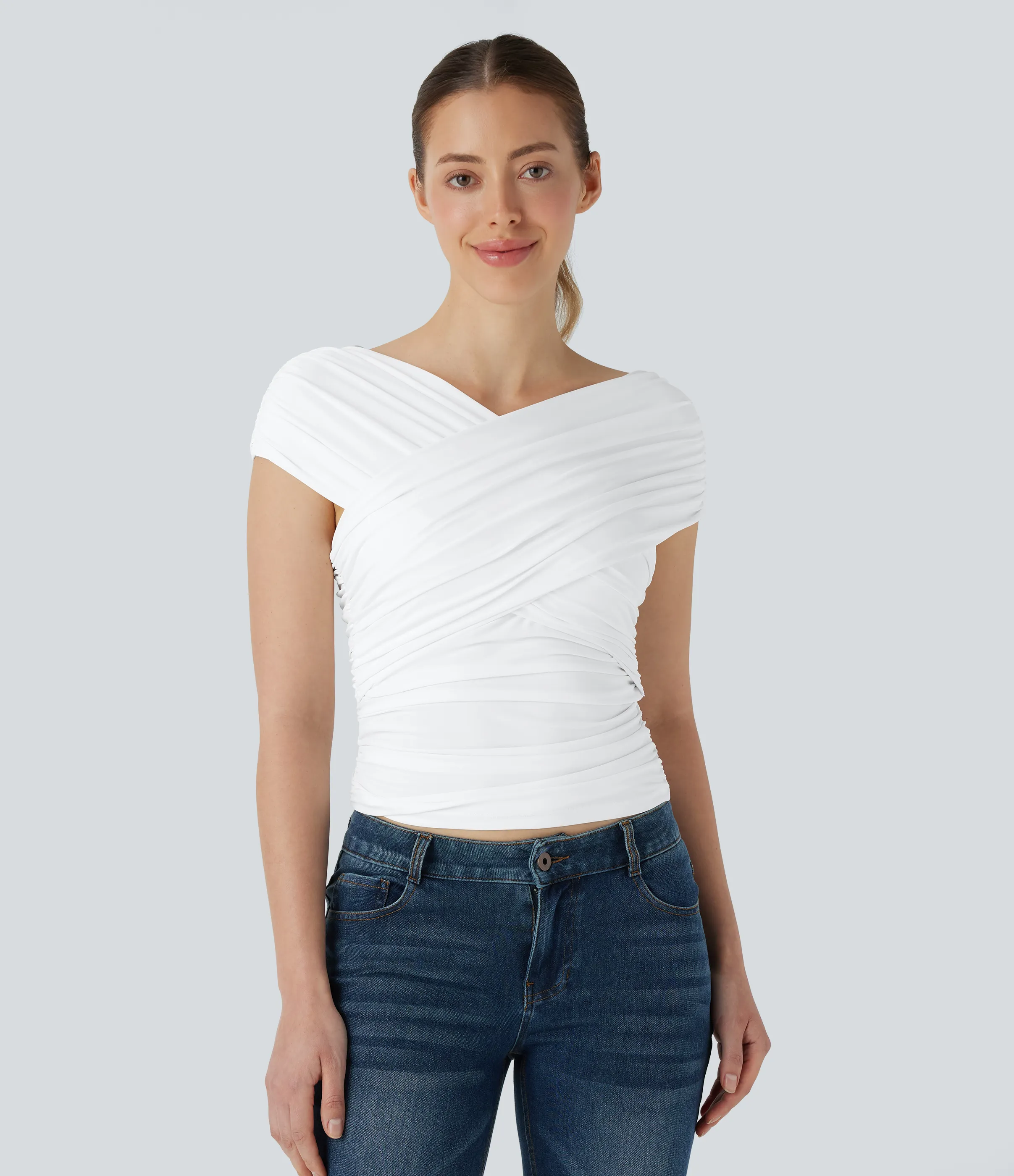 Halara Top casual ajustado con cuello en V, mangas cortas cruzadas y fruncido - White - XL sold by Halara