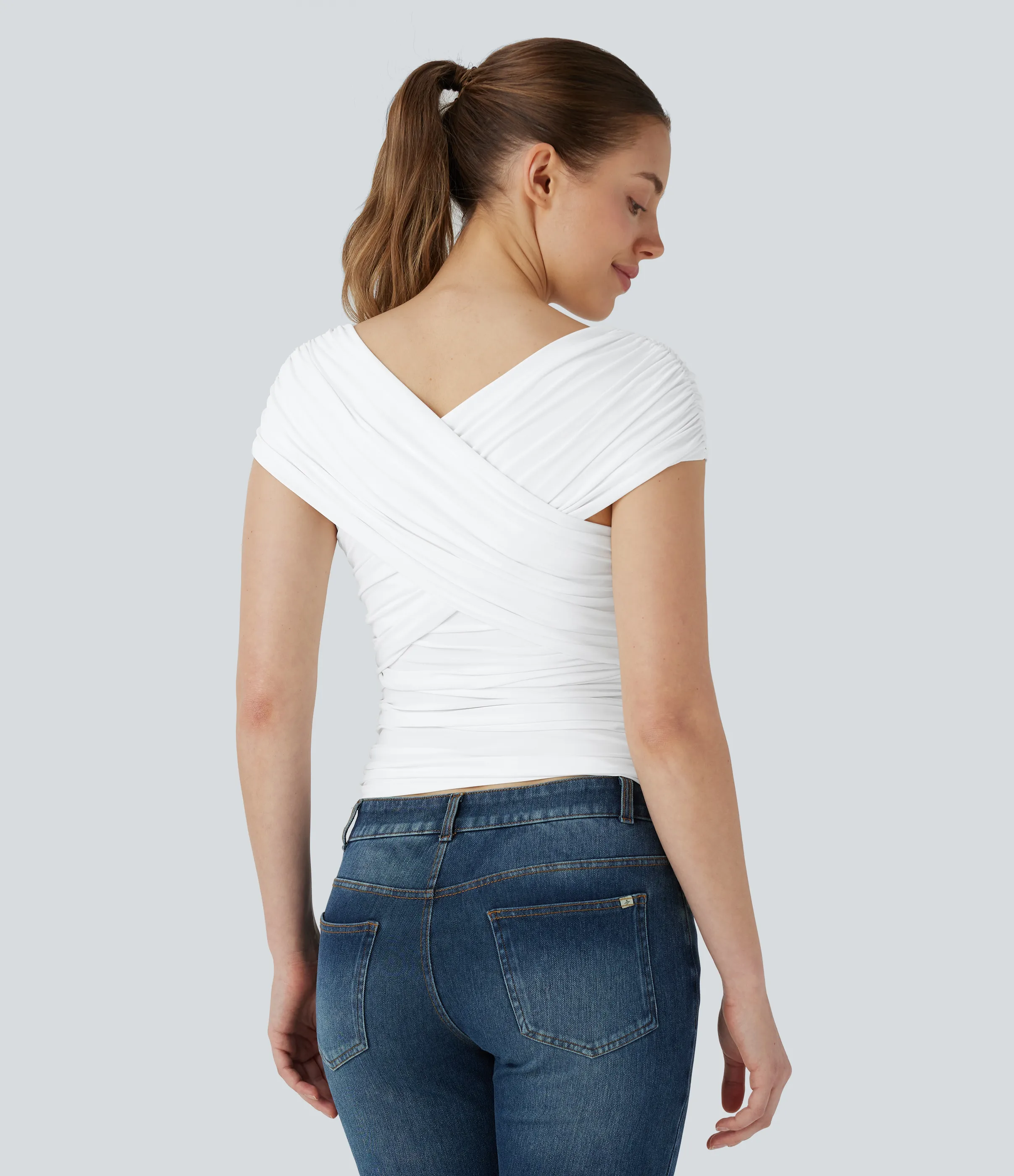 Halara Top casual ajustado con cuello en V, mangas cortas cruzadas y fruncido - White - XL sold by Halara product image thumbnail 4