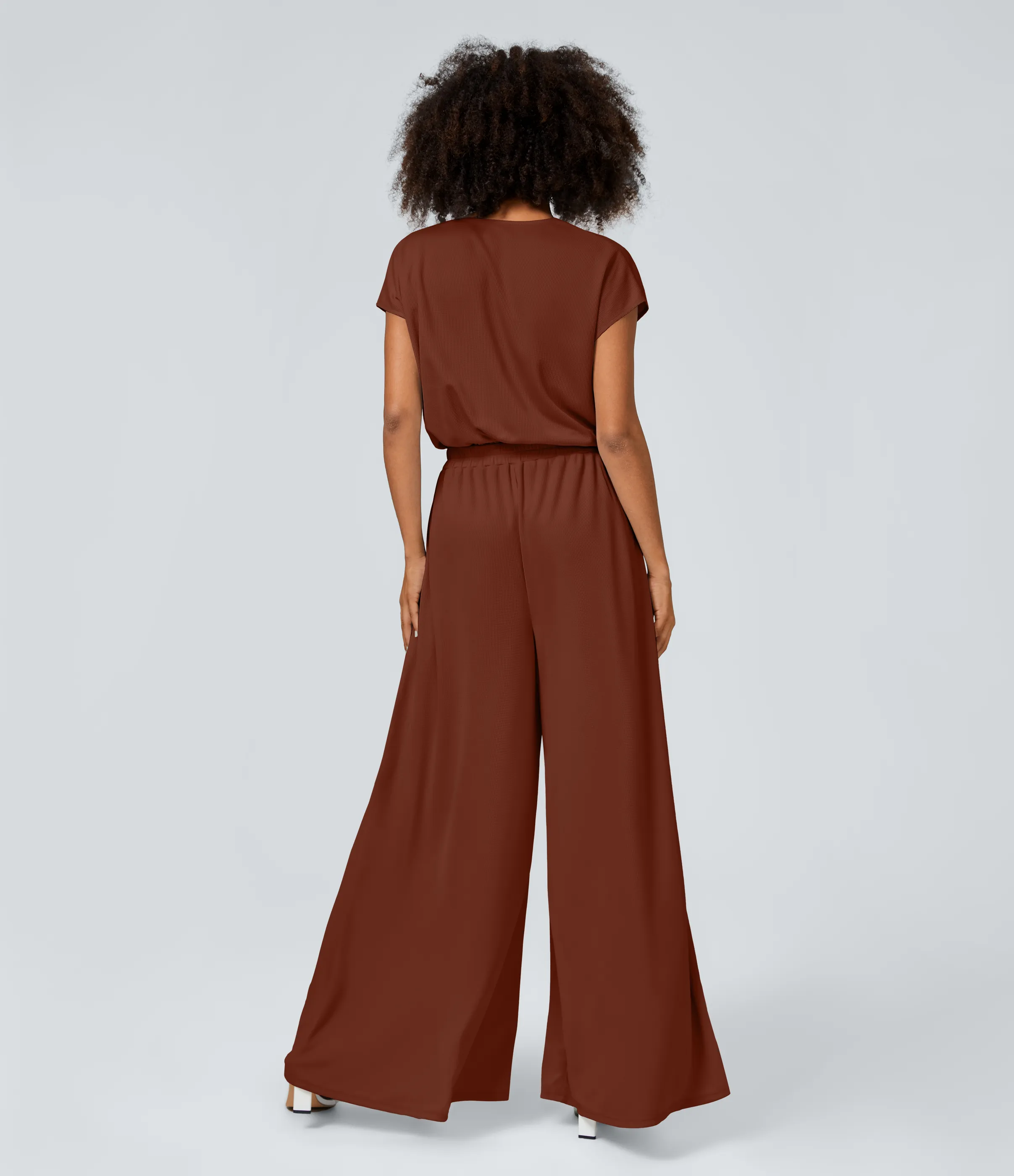 Halara Mono cuello V manga corta bolsillo lateral plisado pierna ancha - Brandy Brown - S(petite) sold by Halara product image thumbnail 3