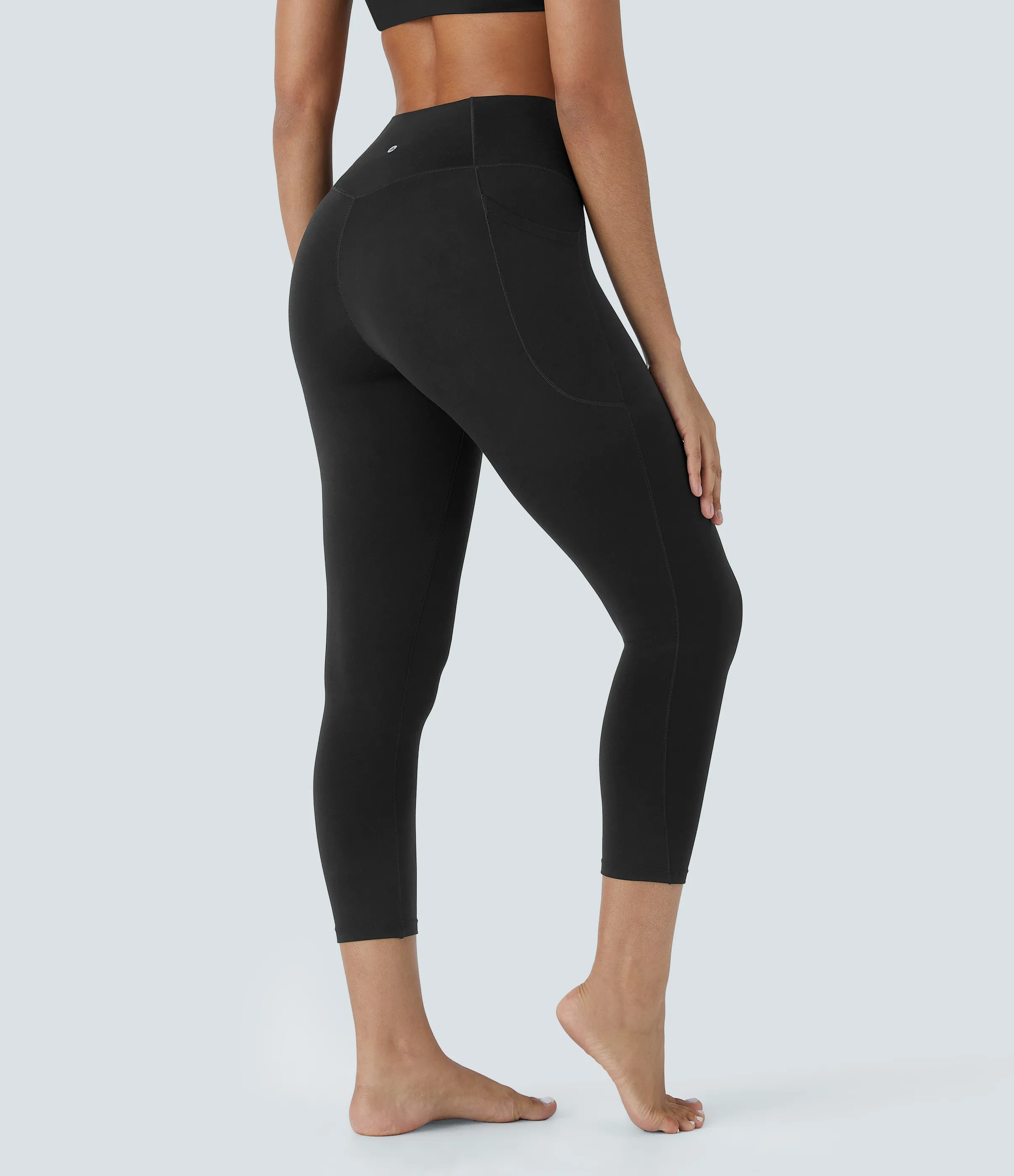 Halara Leggings capri Softlyzero™ yoga bolsillo cruzado tiro alto - Black - XS sold by Halara product image thumbnail 3