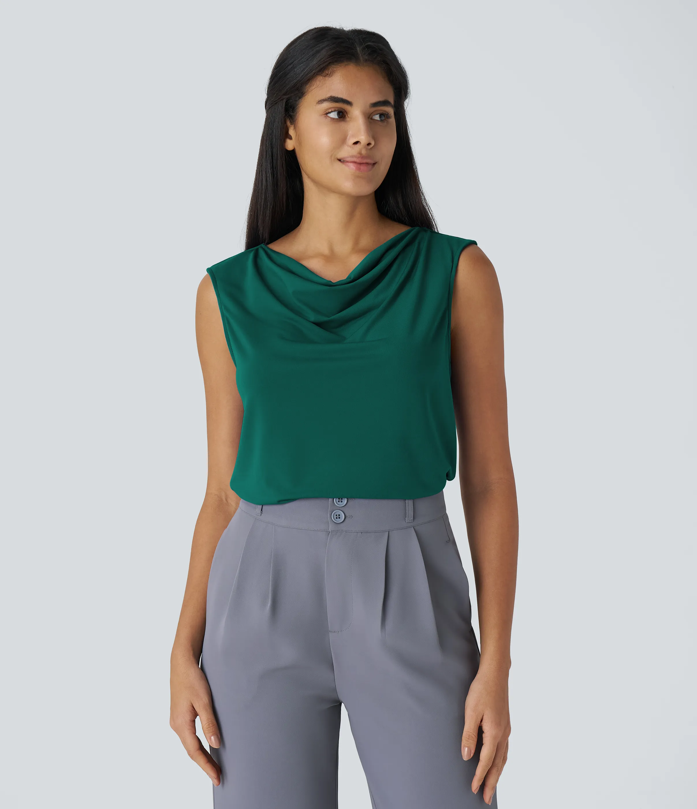 Halara Blusa oficina sin mangas cuello vuelto - Rain Forest - S sold by Halara