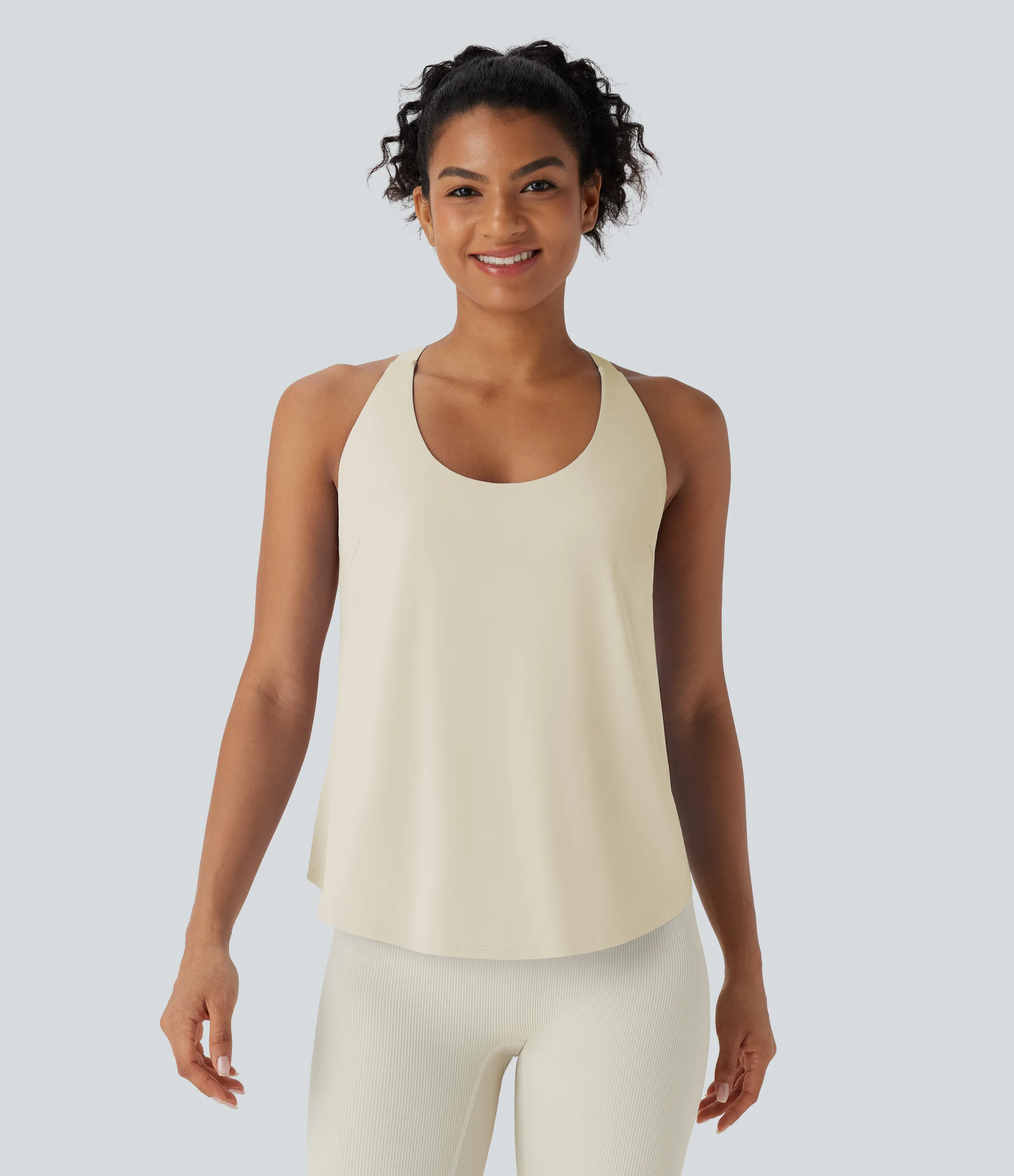 Halara Camiseta yoga sin mangas cuello U sin espalda entrecruzada dobladillo curvo tacto fresco - UPF50+ - Almond Milk - M sold by Halara product image thumbnail 3