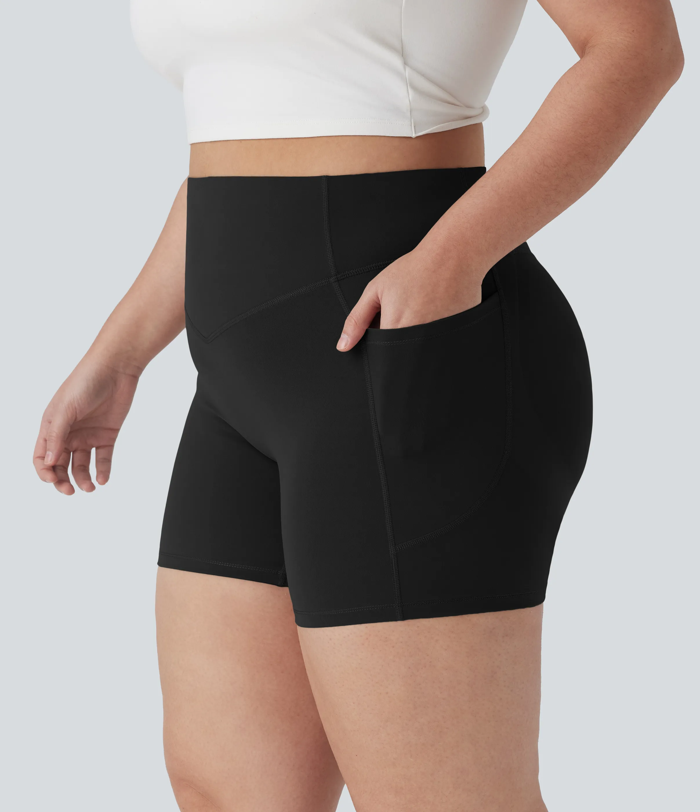 Halara Shorts biker moldeadores Halara UltraSculpt™ de tiro alto moldeador de abdomen con push-up y bolsillos con 12,7cm de longitud - Black - 1X sold by Halara product image thumbnail 4