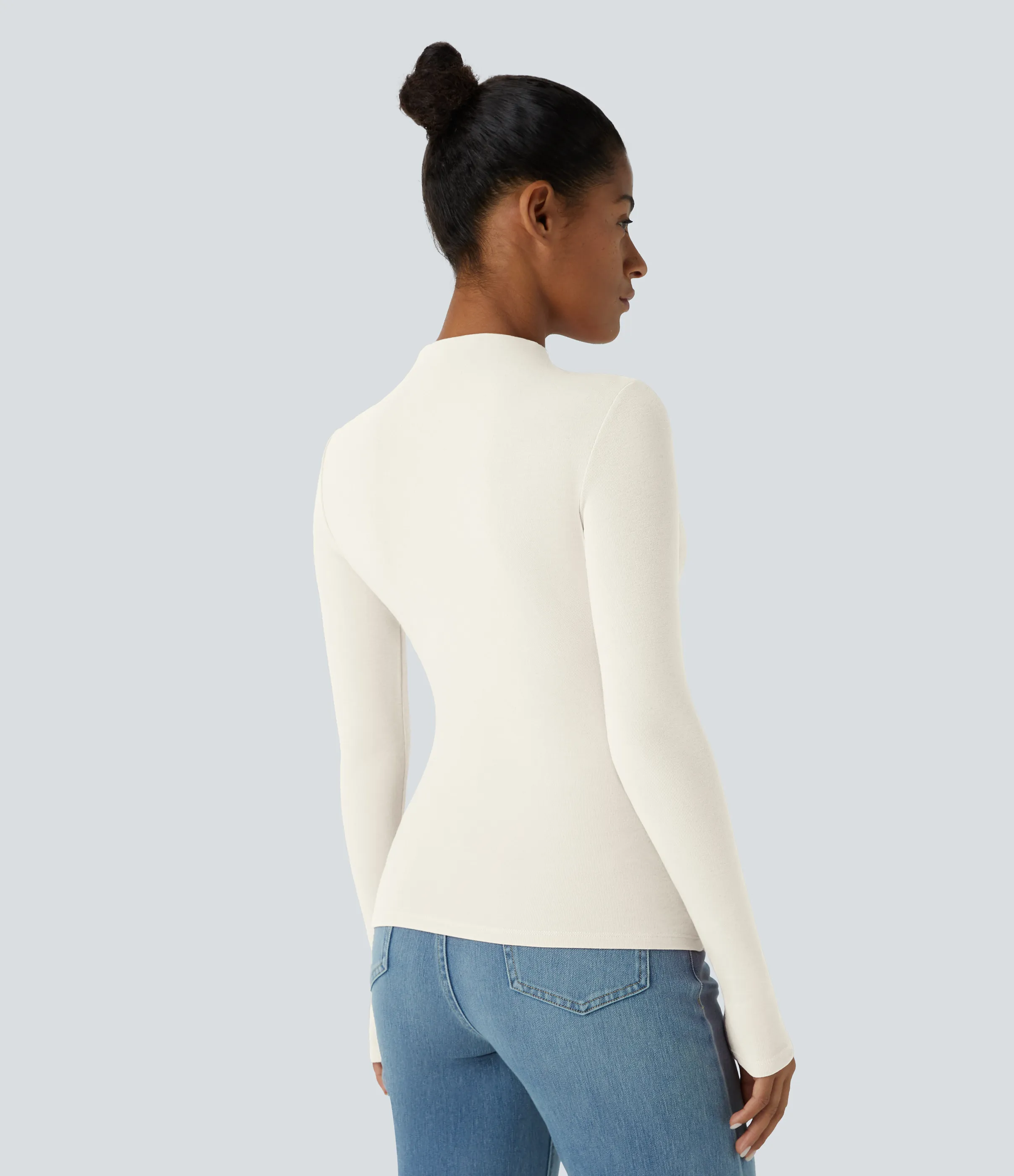 Halara Top térmico ajustado manga larga cuello alto fruncido - Lily White - XS sold by Halara product image thumbnail 3