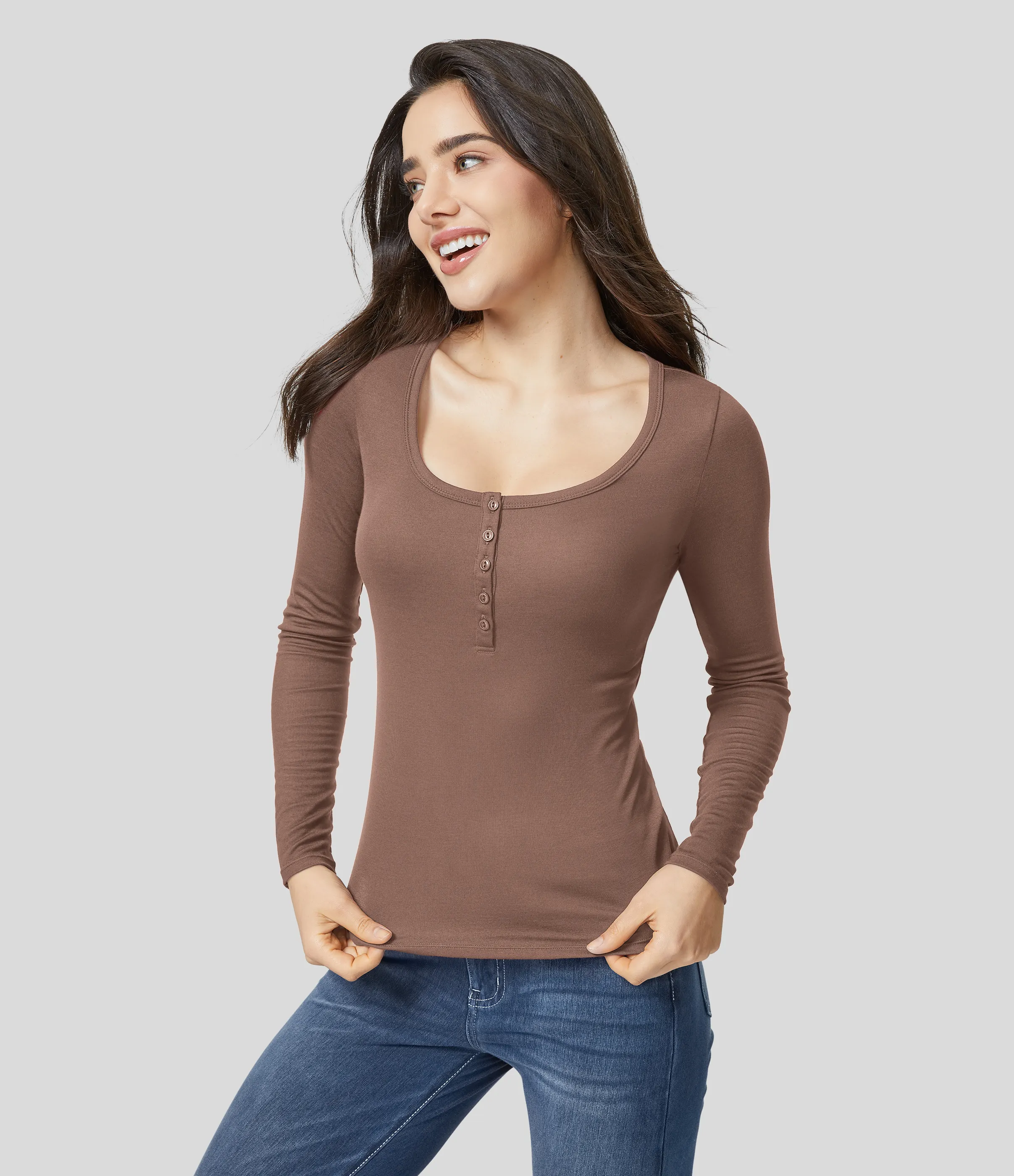 Halara Top ajustado manga larga cuello Henley acanalado - Beaver Fur - XL sold by Halara product image thumbnail 5