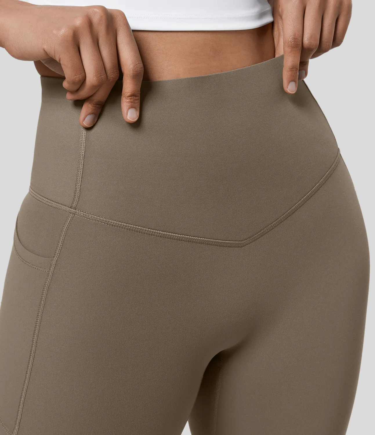 Halara Pantalones cortos SoCinched motociclista entrenamiento moldeador abdomen bolsillo lateral tiro alto 17.5cm - Dawn Brown - S sold by Halara product image thumbnail 5