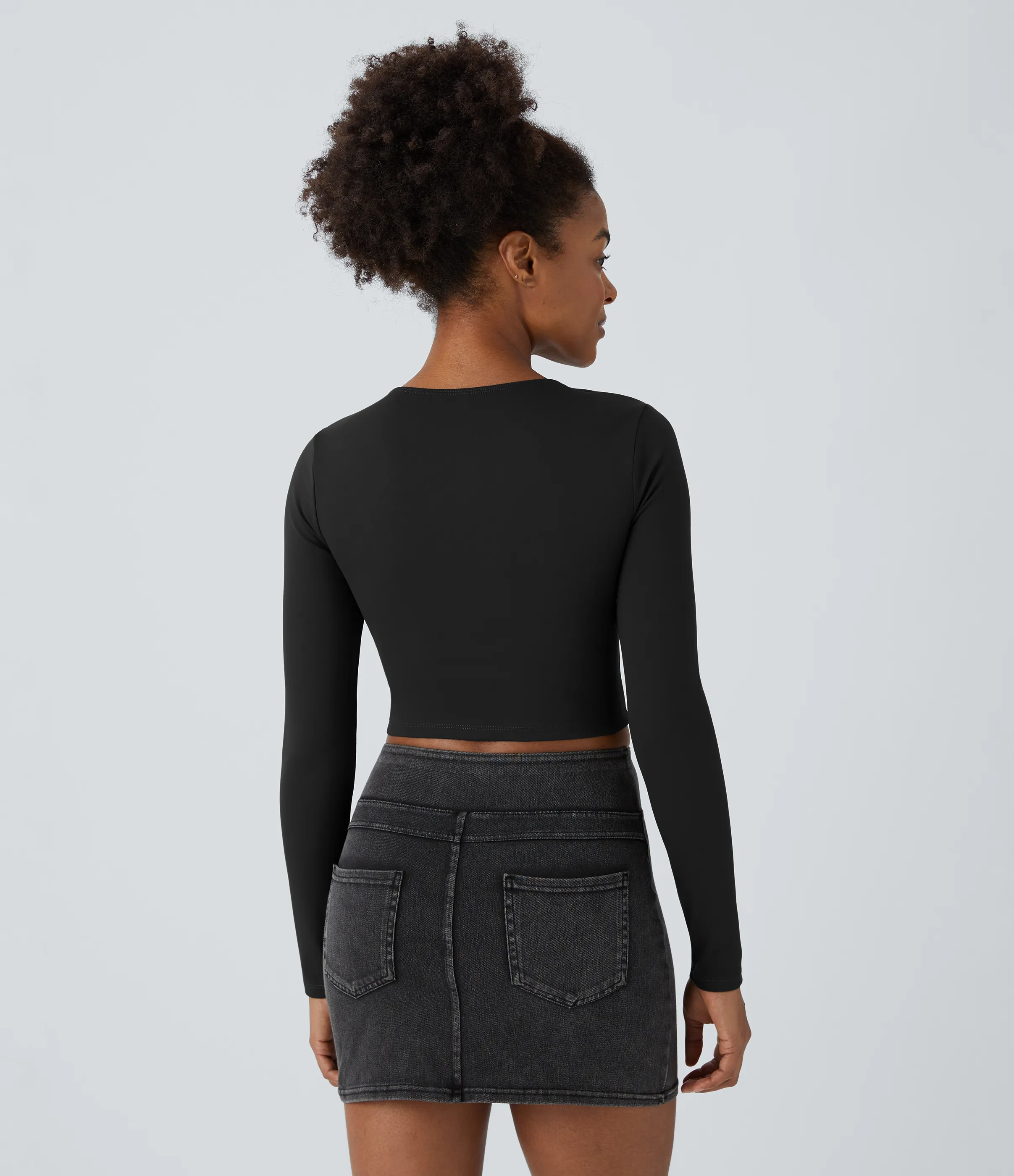 Halara Top ajustado cuello redondo manga larga corte rasgado corte ajustado - Black - S sold by Halara product image thumbnail 4