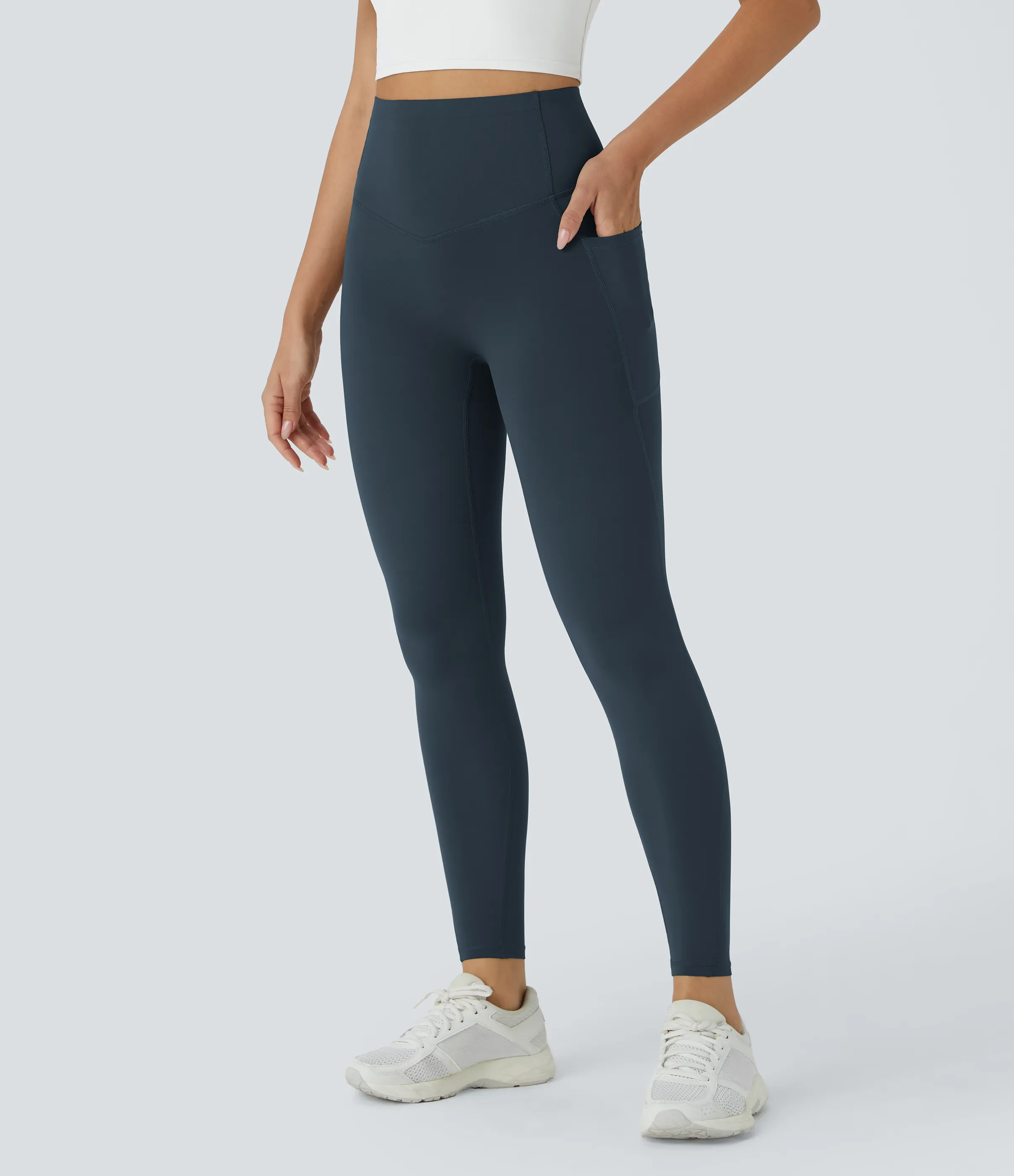 Halara Leggings SoCinched UltraSculpt tiro alto realce glúteos control abdomen bolsillo lateral moldeador - Carbon - XS(7/8) sold by Halara product image thumbnail 4