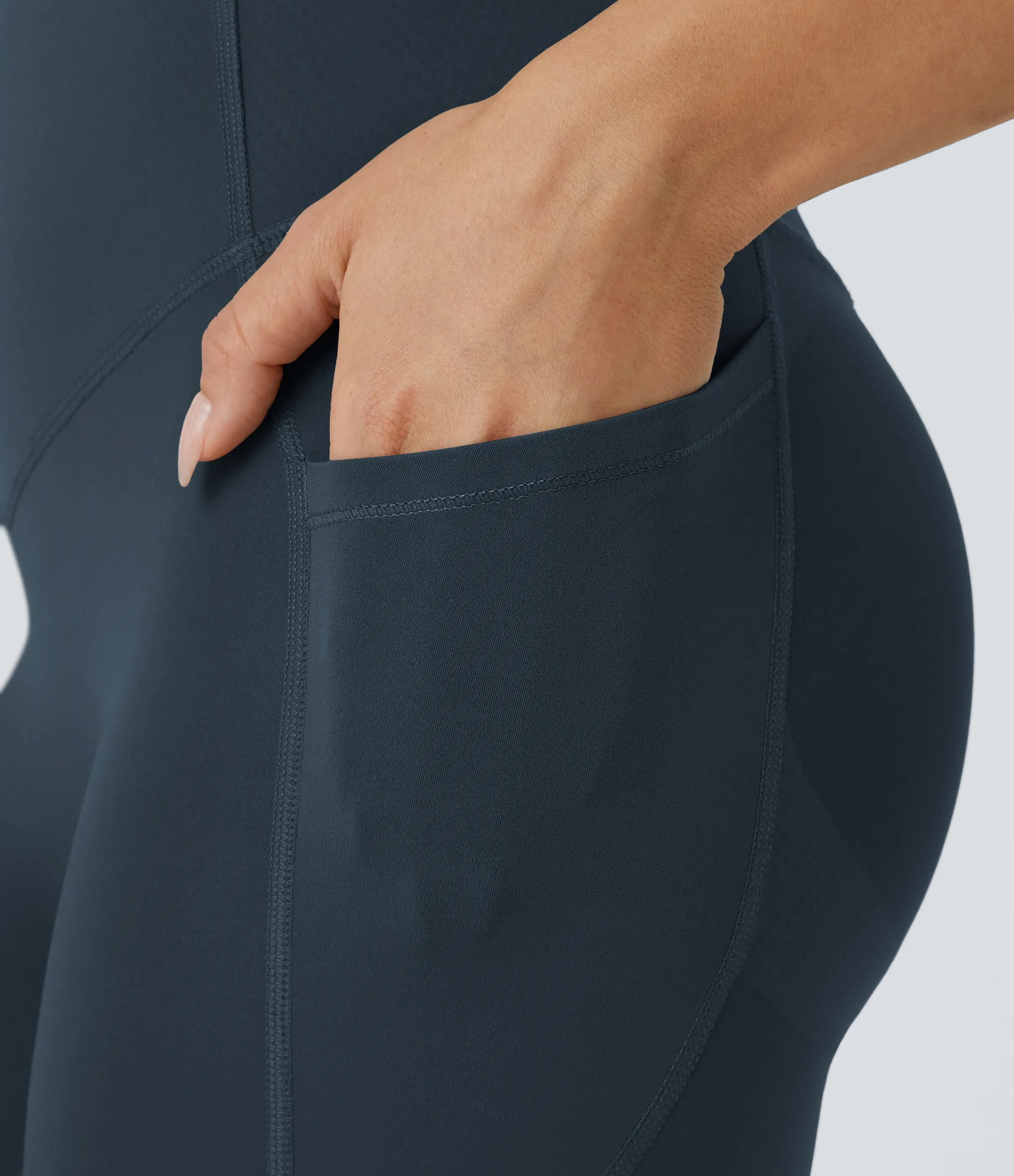 Halara Leggings SoCinched UltraSculpt tiro alto realce glúteos control abdomen bolsillo lateral moldeador - Carbon - XS(7/8) sold by Halara product image thumbnail 5