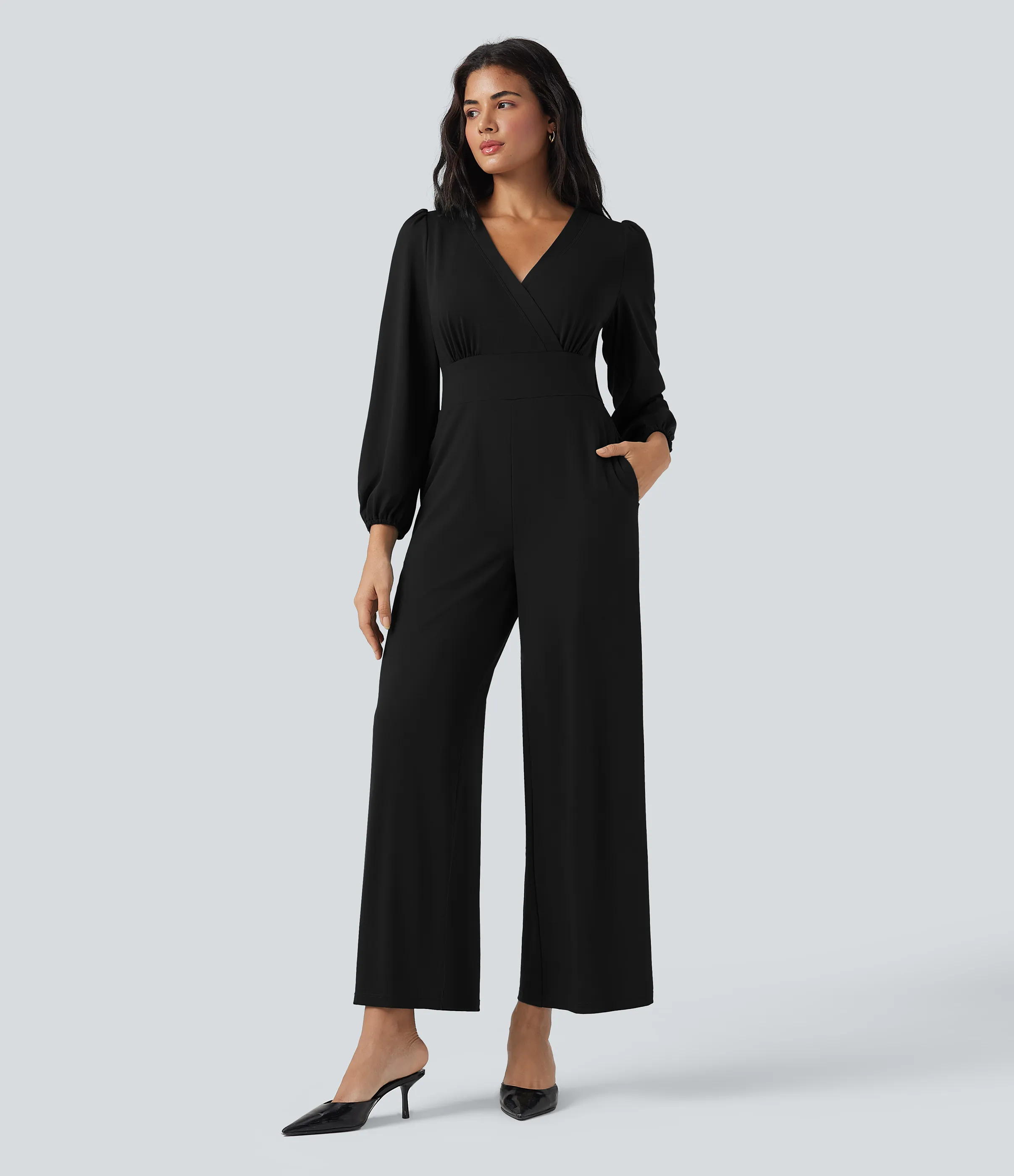 Halara Jumpsuit ancho de oficina de manga larga con cuello en V y bolsillos - Edición Easy Peezy - Black - XS(regular) sold by Halara