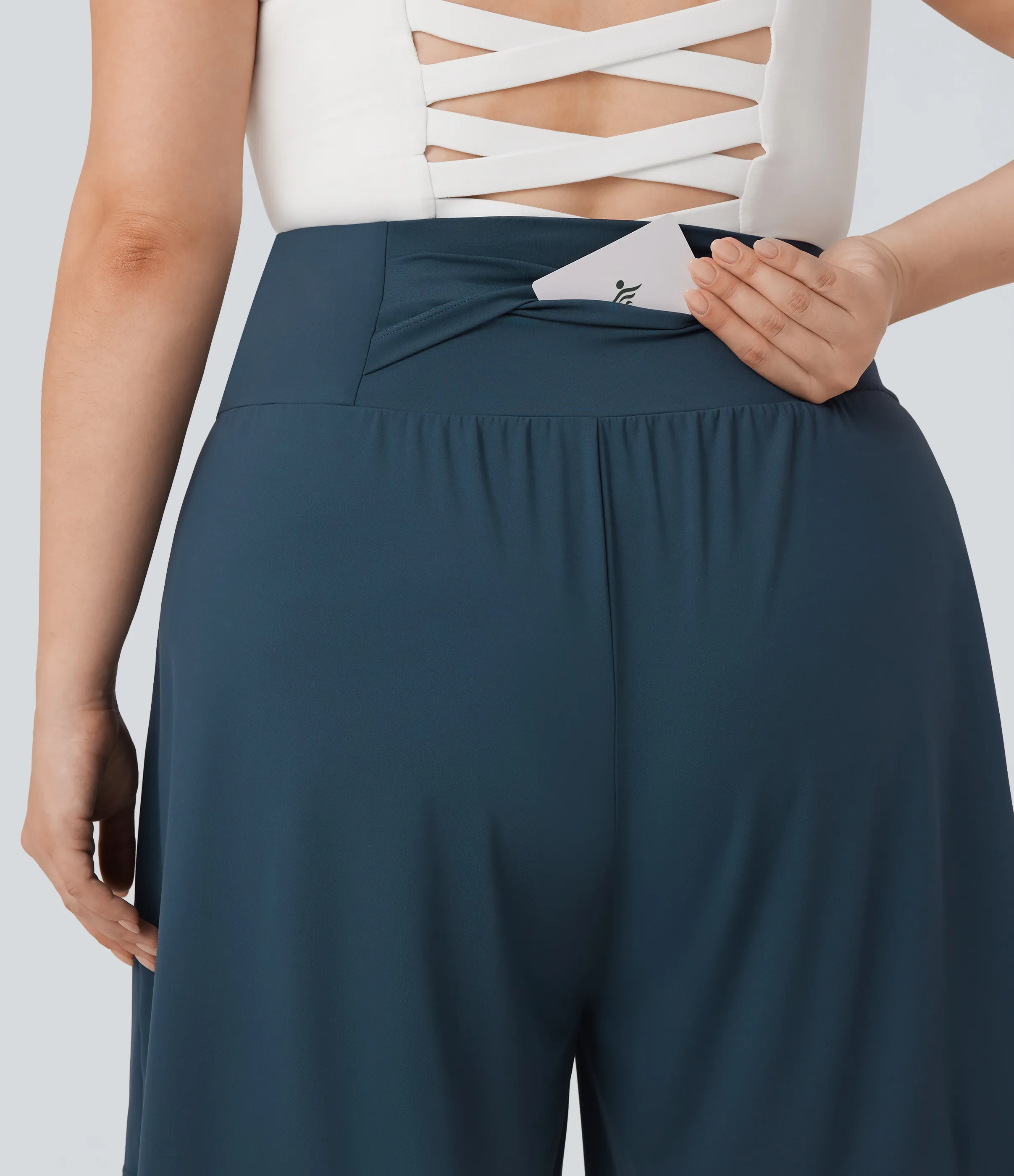 Halara Bermudas de yoga SoftlyZero™ Airy de talla grande de tiro alto con tacto fresco y bolsillos - Majolica Blue - 2X sold by Halara product image thumbnail 5