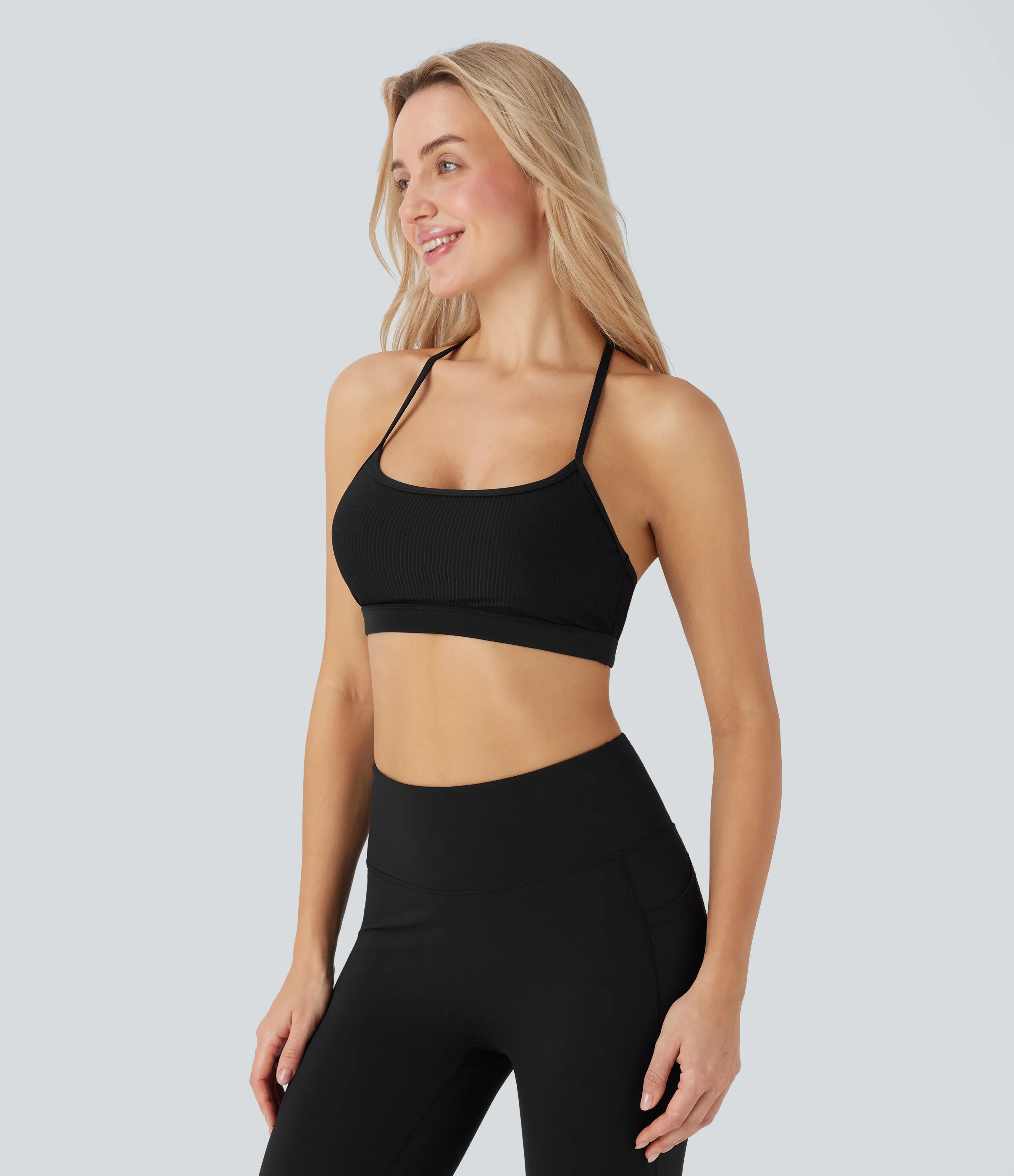 Halara Brasier deportivo acanalado para yoga de sujeción baja con abertura en copas A-C - Black - L sold by Halara product image thumbnail 4