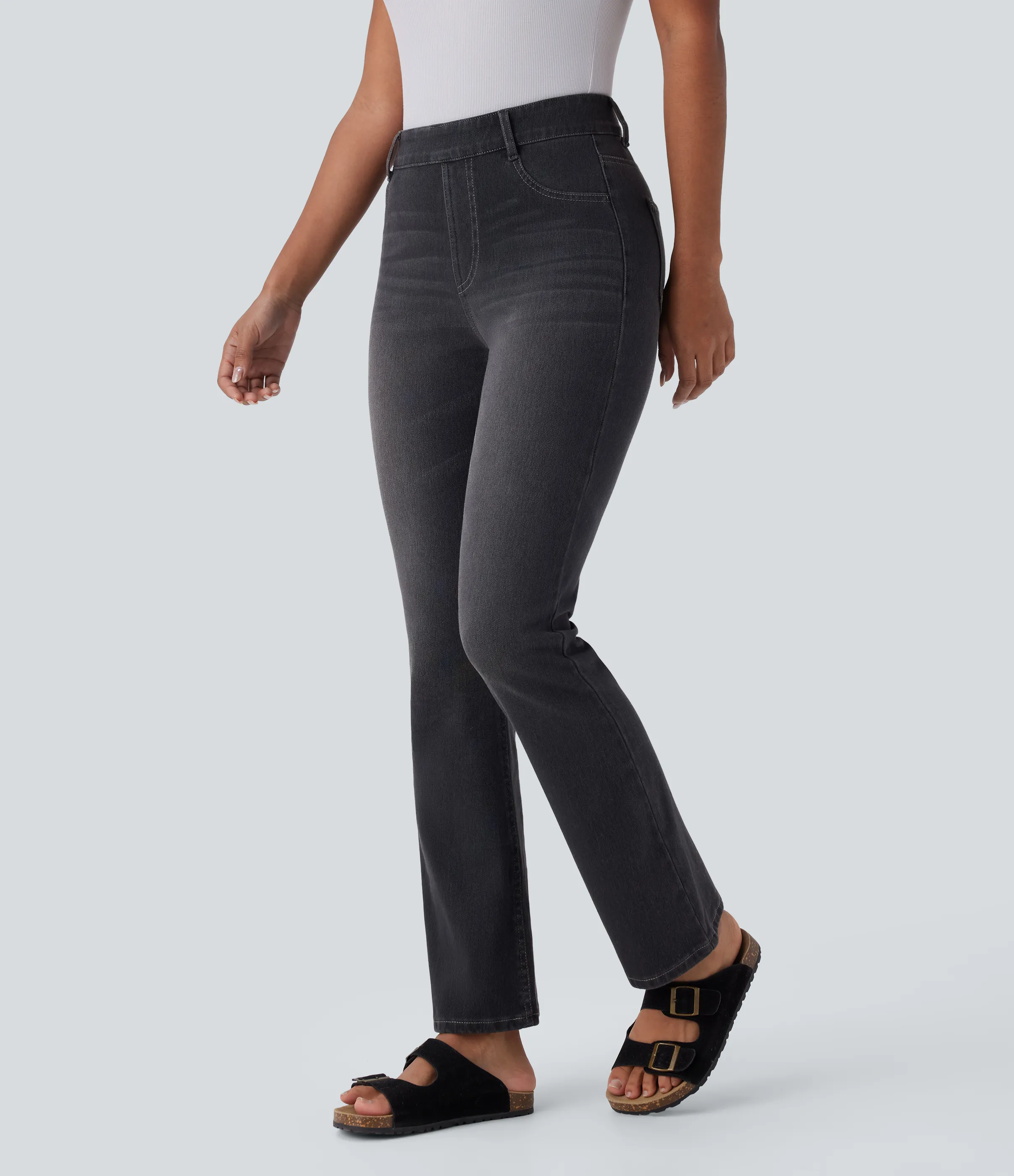 Halara Jeans Halara Flex™ Denim en corte de bota elásticos de tiro alto descoloridos con múltiples bolsillos - Dirty Black Denim - XL(petite) sold by Halara