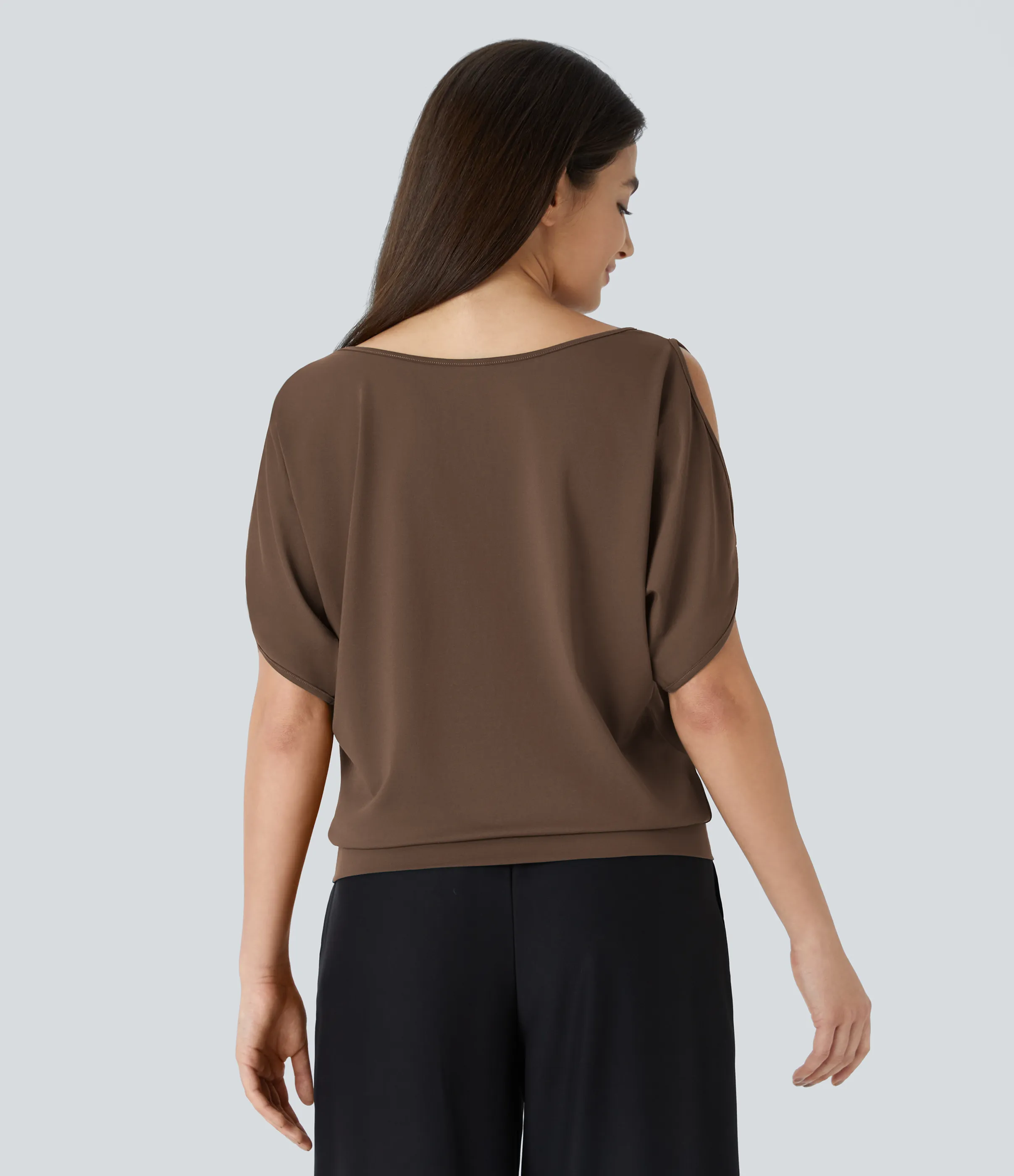Halara Camiseta abertura manga corta cuello barco - Coffee - S sold by Halara product image thumbnail 3