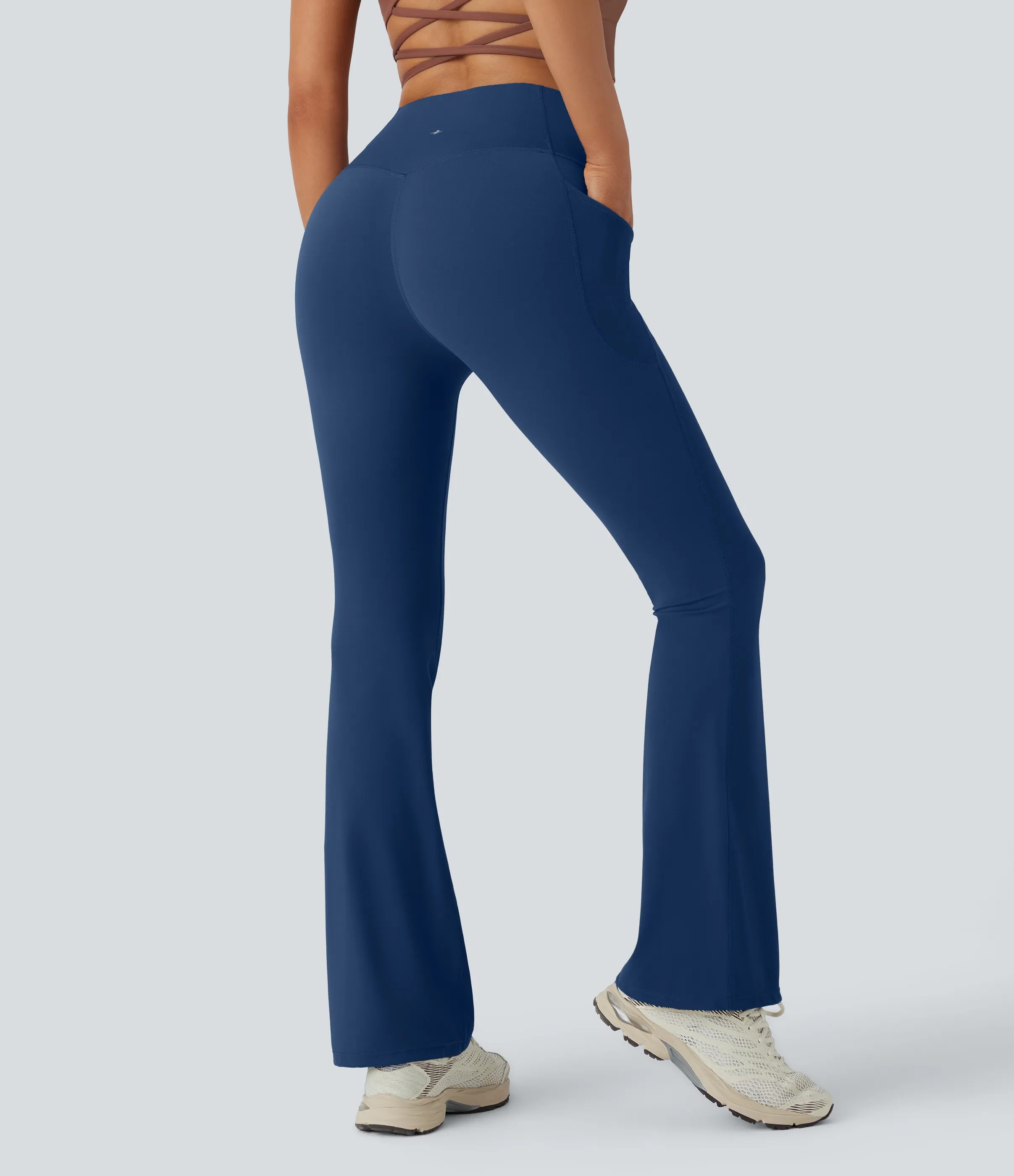 Halara Leggings SoCinched UltraSculpt yoga Bootcut tiro alto control abdomen bolsillo lateral moldeador - Navy Peony - L(regular) sold by Halara product image thumbnail 3