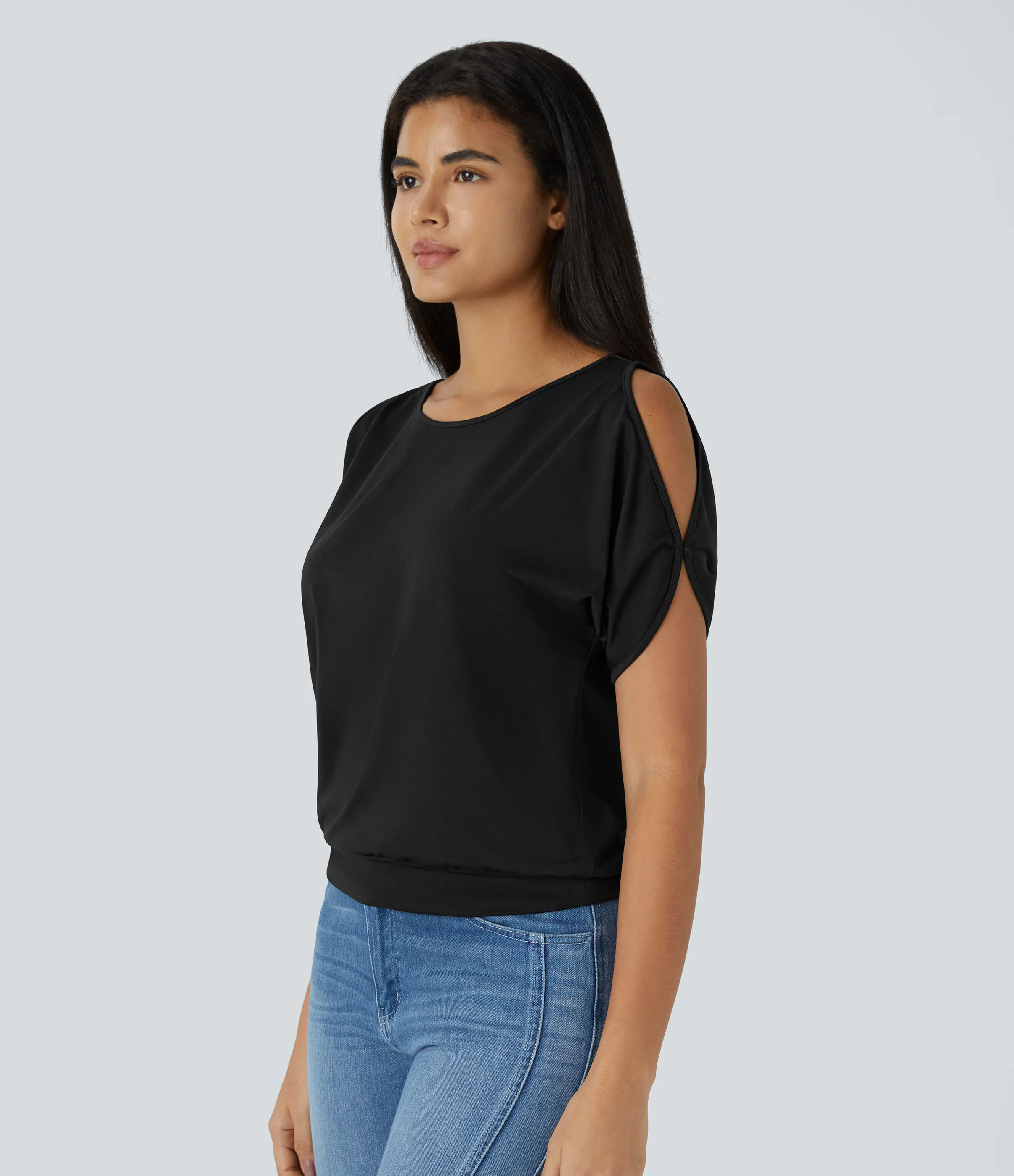 Halara Camiseta abertura manga corta cuello barco - Black - S sold by Halara product image thumbnail 4