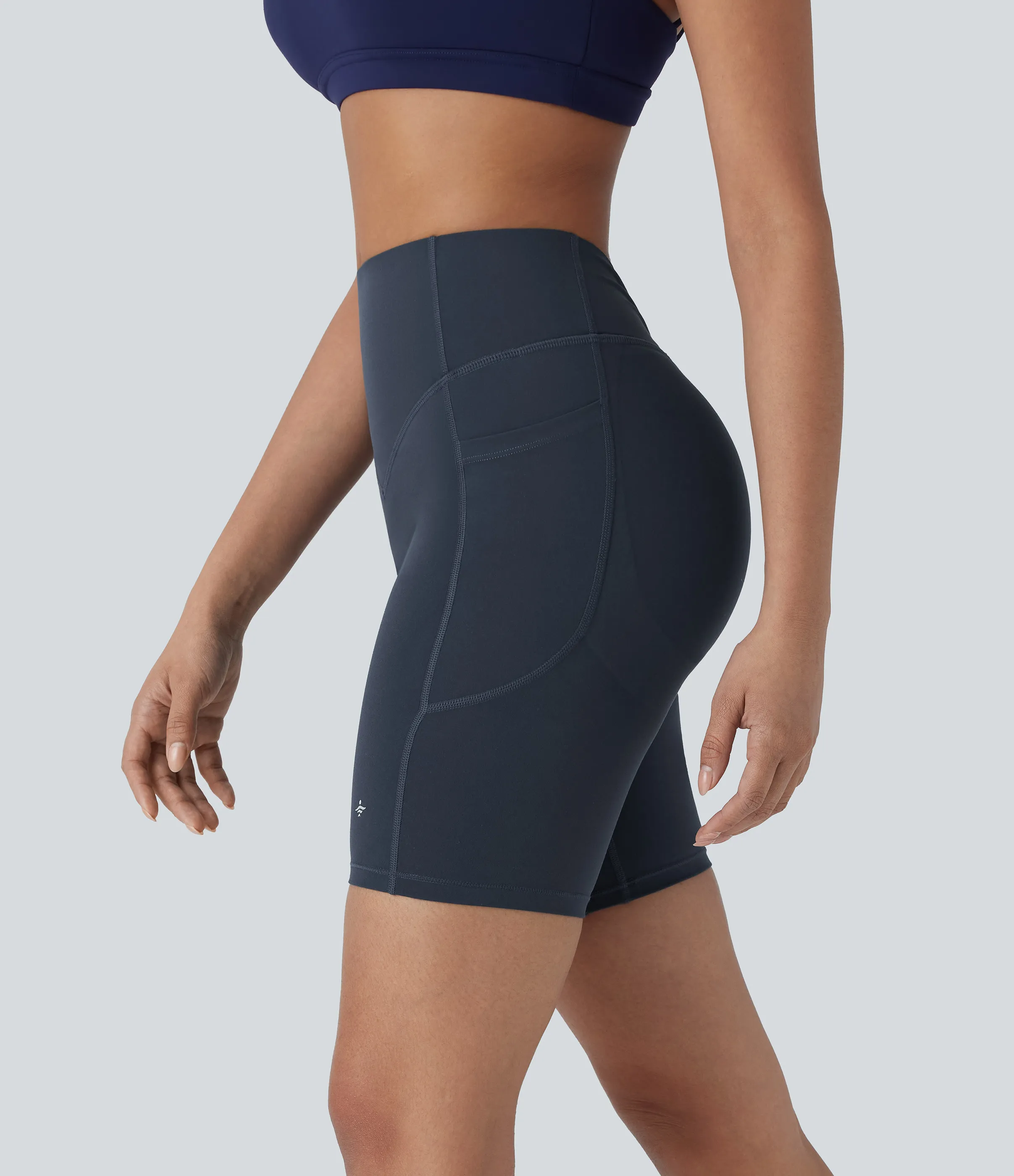 Halara Shorts biker de yoga moldeadores push-up Halara UltraSculpt de tiro alto con fruncido y reductor de abdomen en largo de 17cm con bolsillos - Carbon - XL sold by Halara product image thumbnail 5