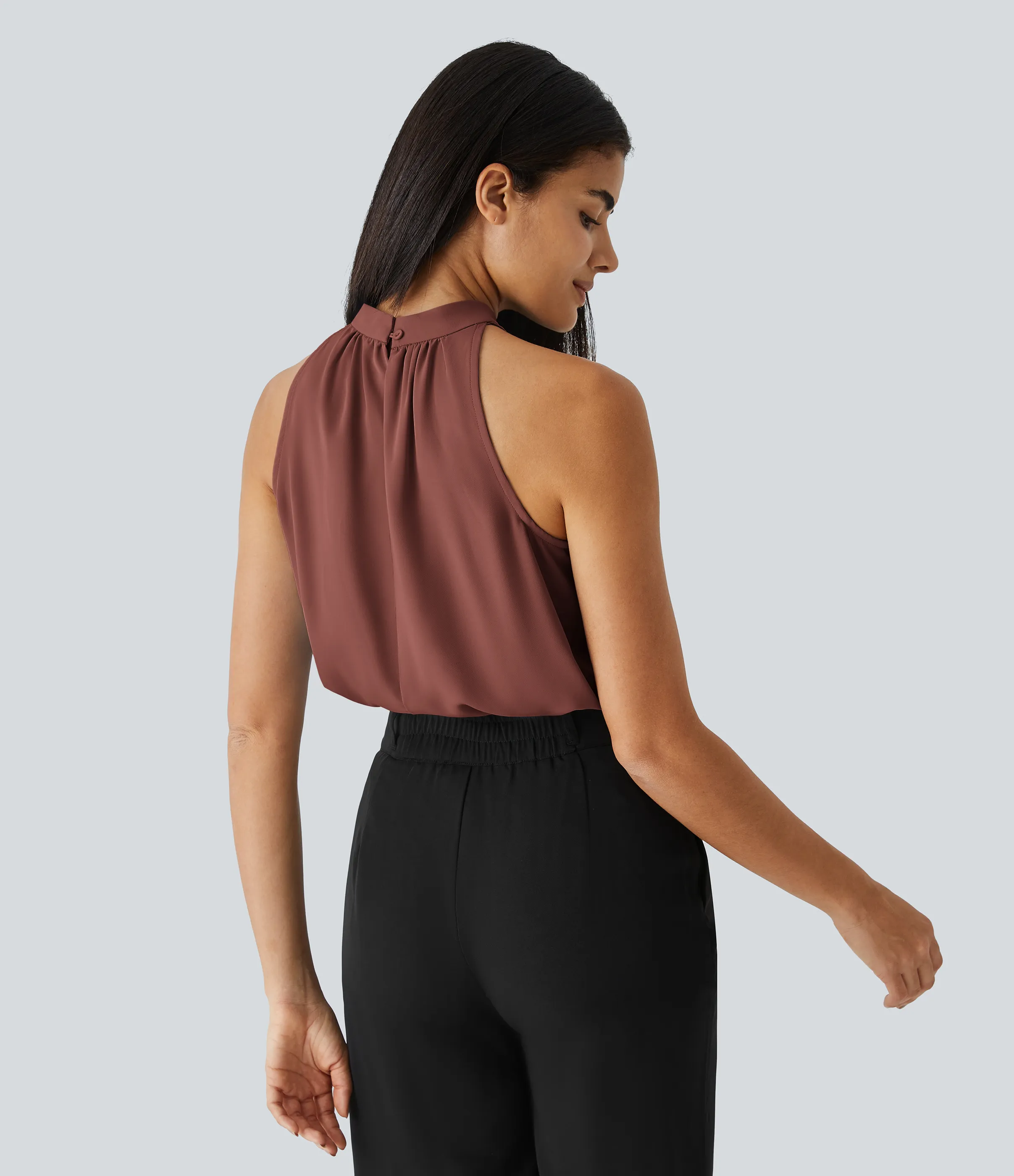 Halara Blusa oficina dobladillo curvado sin manga plisada abertura espalda halter - Mahogany - XL sold by Halara product image thumbnail 3