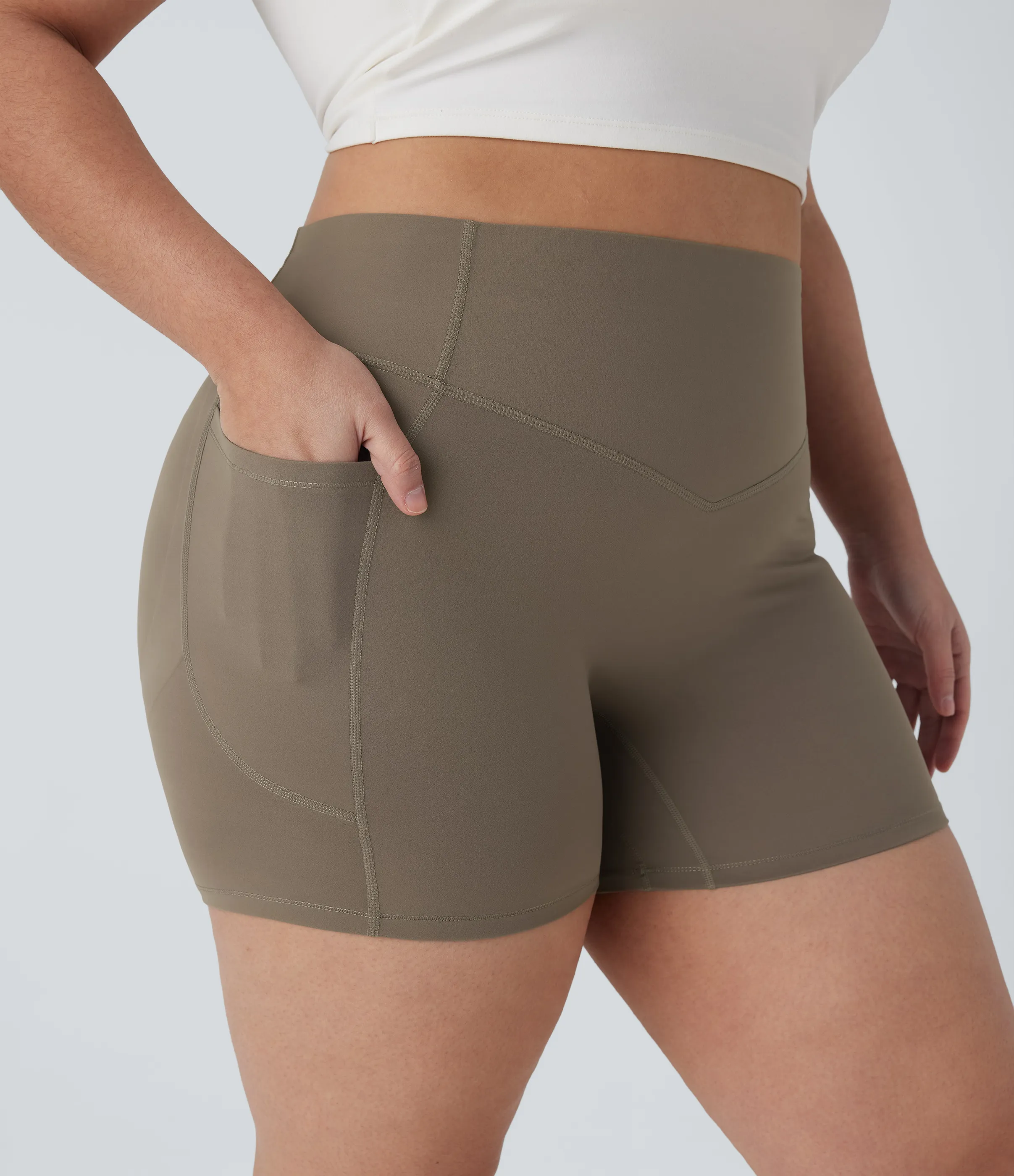 Halara Shorts biker moldeadores Halara UltraSculpt™ de tiro alto moldeador de abdomen con push-up y bolsillos con 12,7cm de longitud - Dawn Brown - 1X sold by Halara product image thumbnail 5