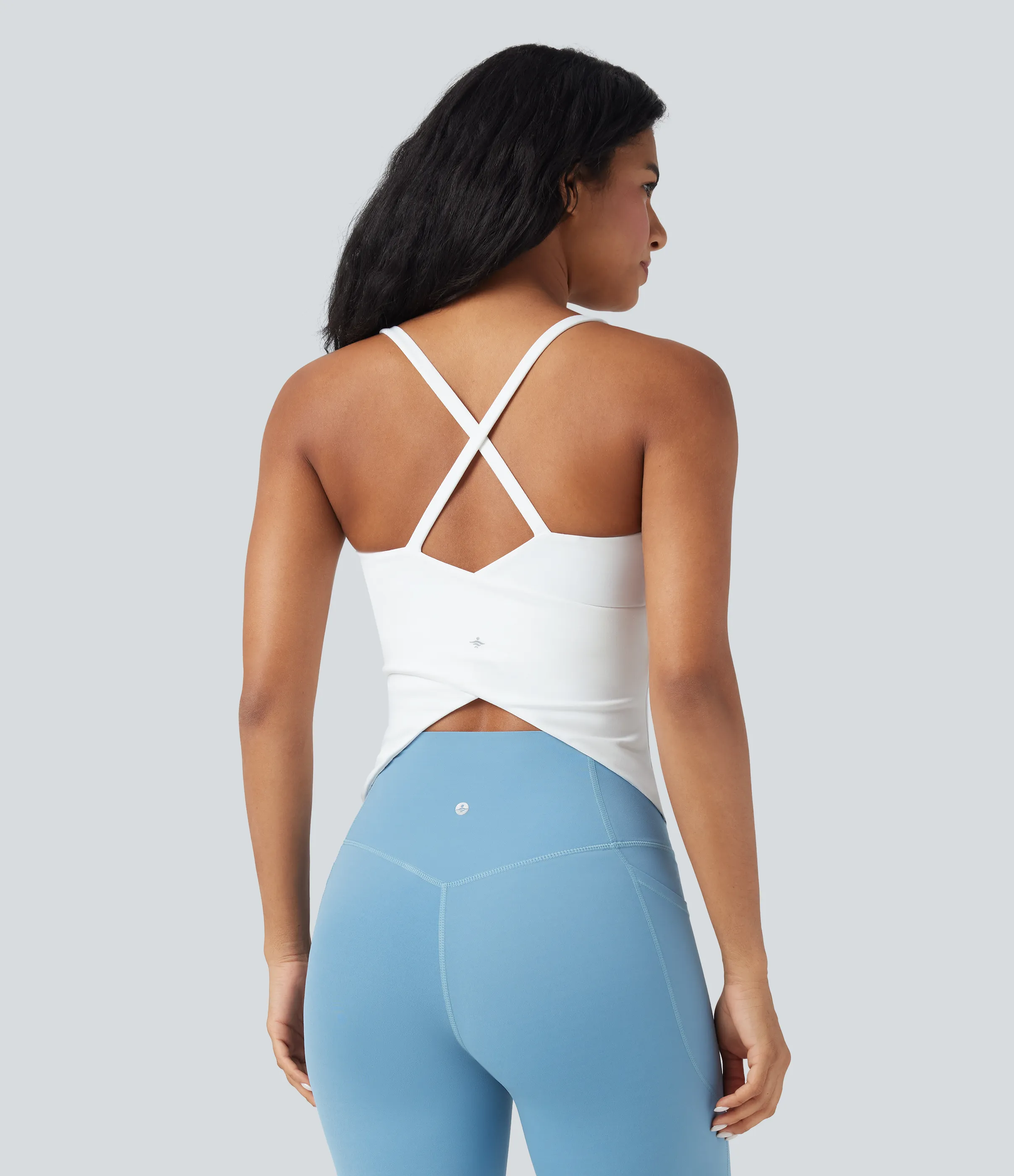 Halara Top de yoga con escote redondo, espalda cruzada y dobladillo cruzado - White - S sold by Halara product image thumbnail 5