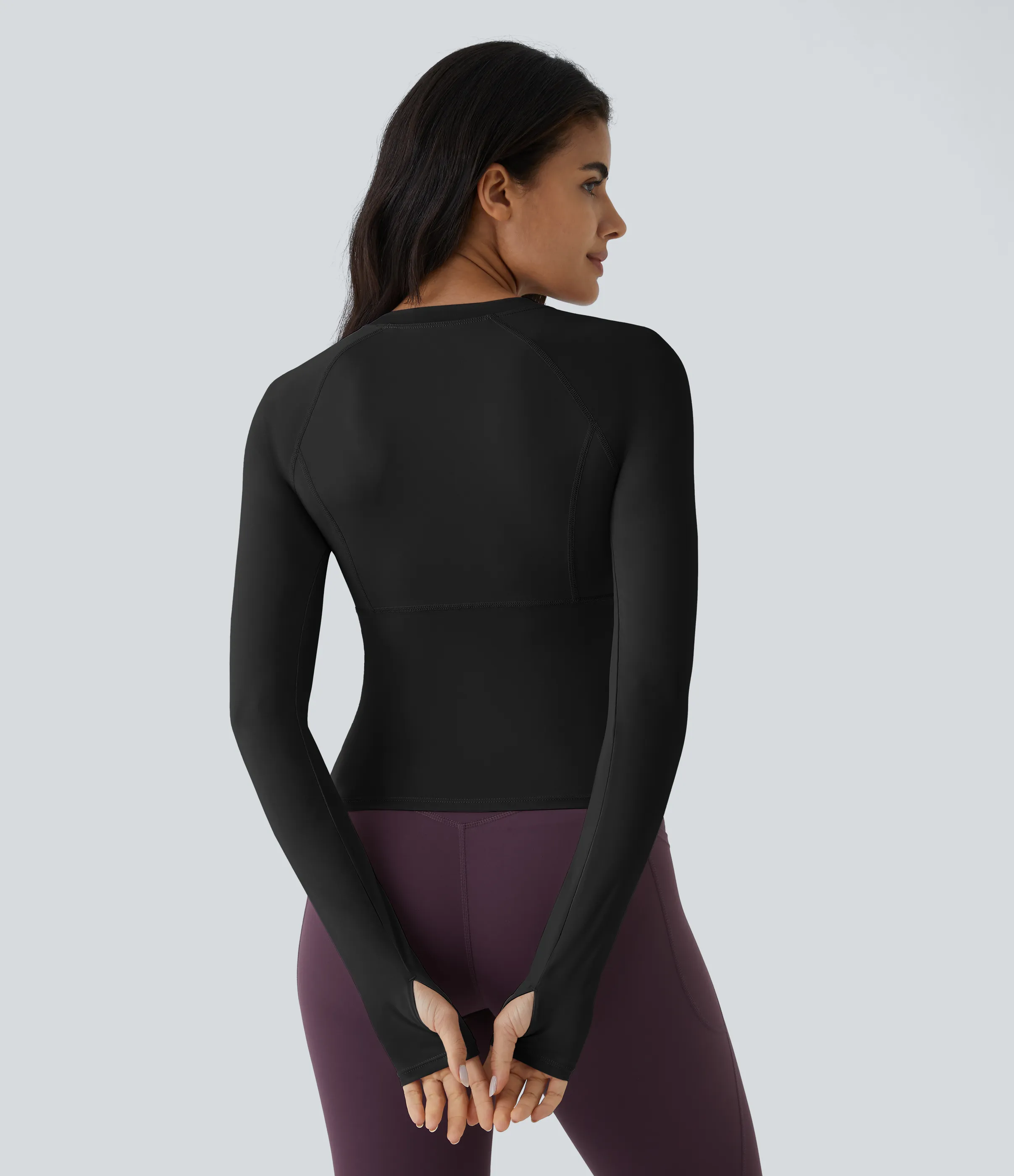Halara Top deportivo yoga abertura pulgar - Black - S(Long) sold by Halara product image thumbnail 5