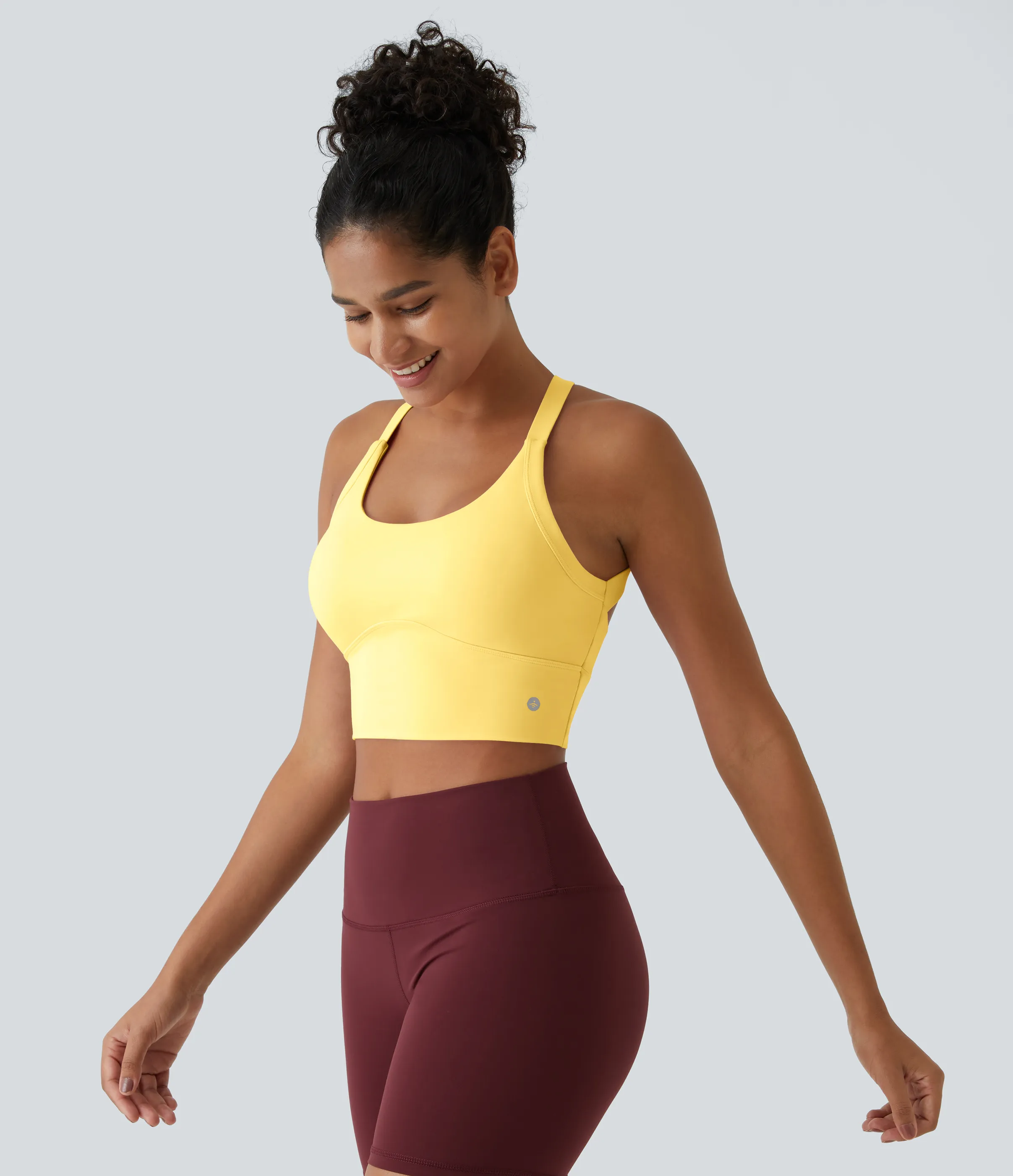 Halara Top corto de yoga SoftlyZero™ Plush afelpado con abertura en copas D-F - Crisp Yellow - S sold by Halara product image thumbnail 4