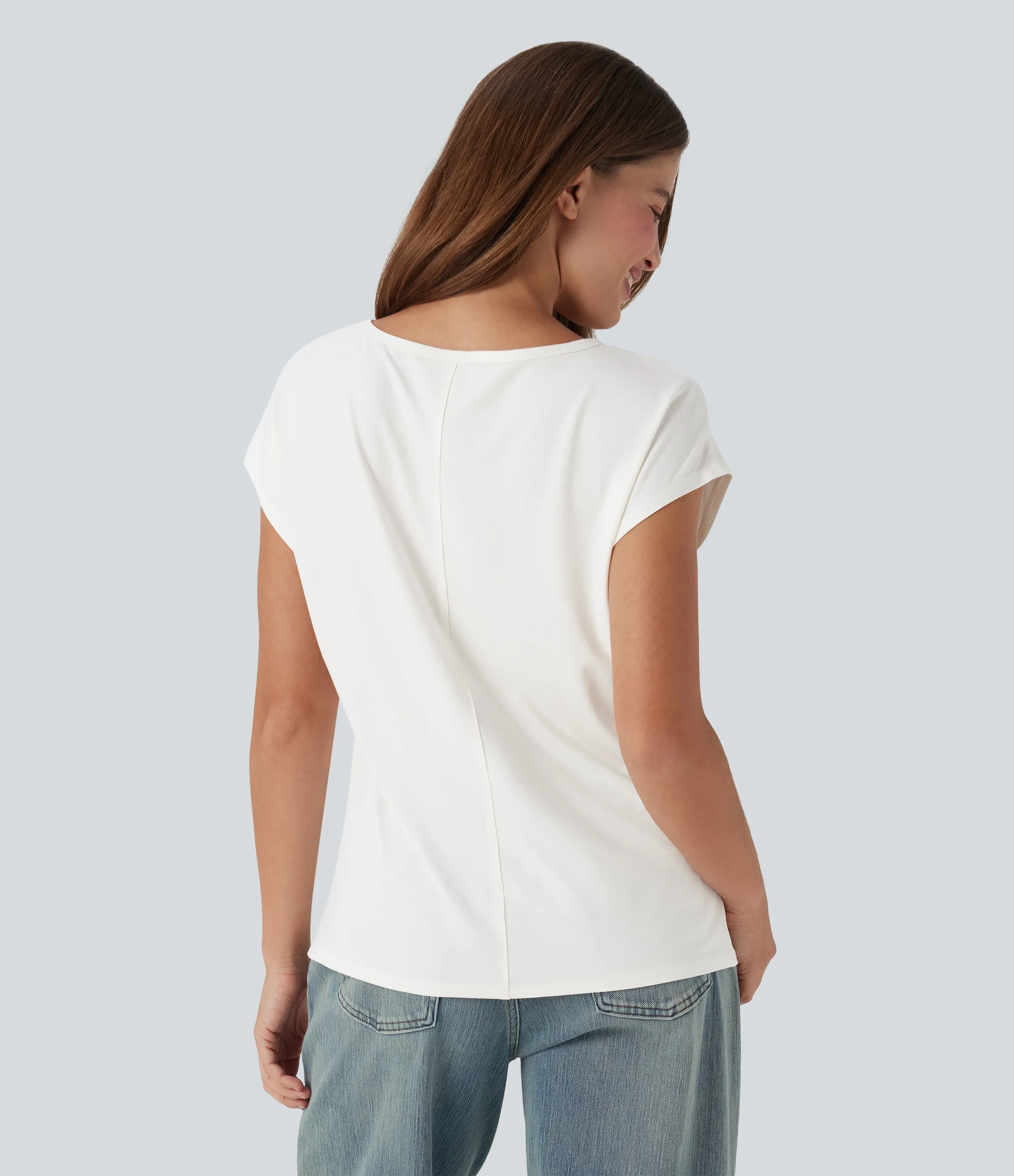 Halara Camiseta casual de manga corta con cuello en V - White - XS sold by Halara product image thumbnail 3