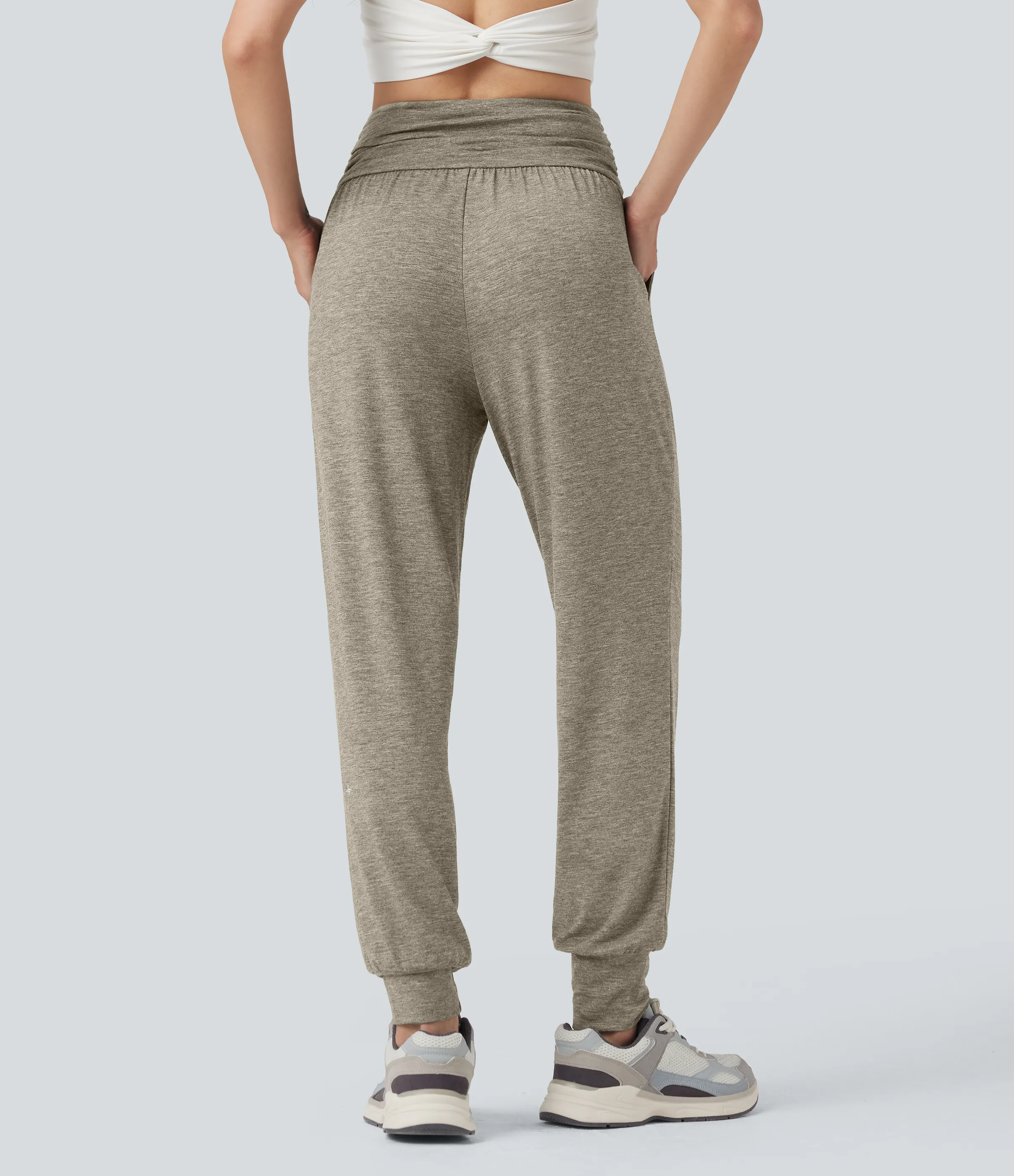 Halara Pantalones de yoga de tiro alto fruncido y jaspeados con bolsillos - Khaki Floral Yarn - S(regular) sold by Halara product image thumbnail 3