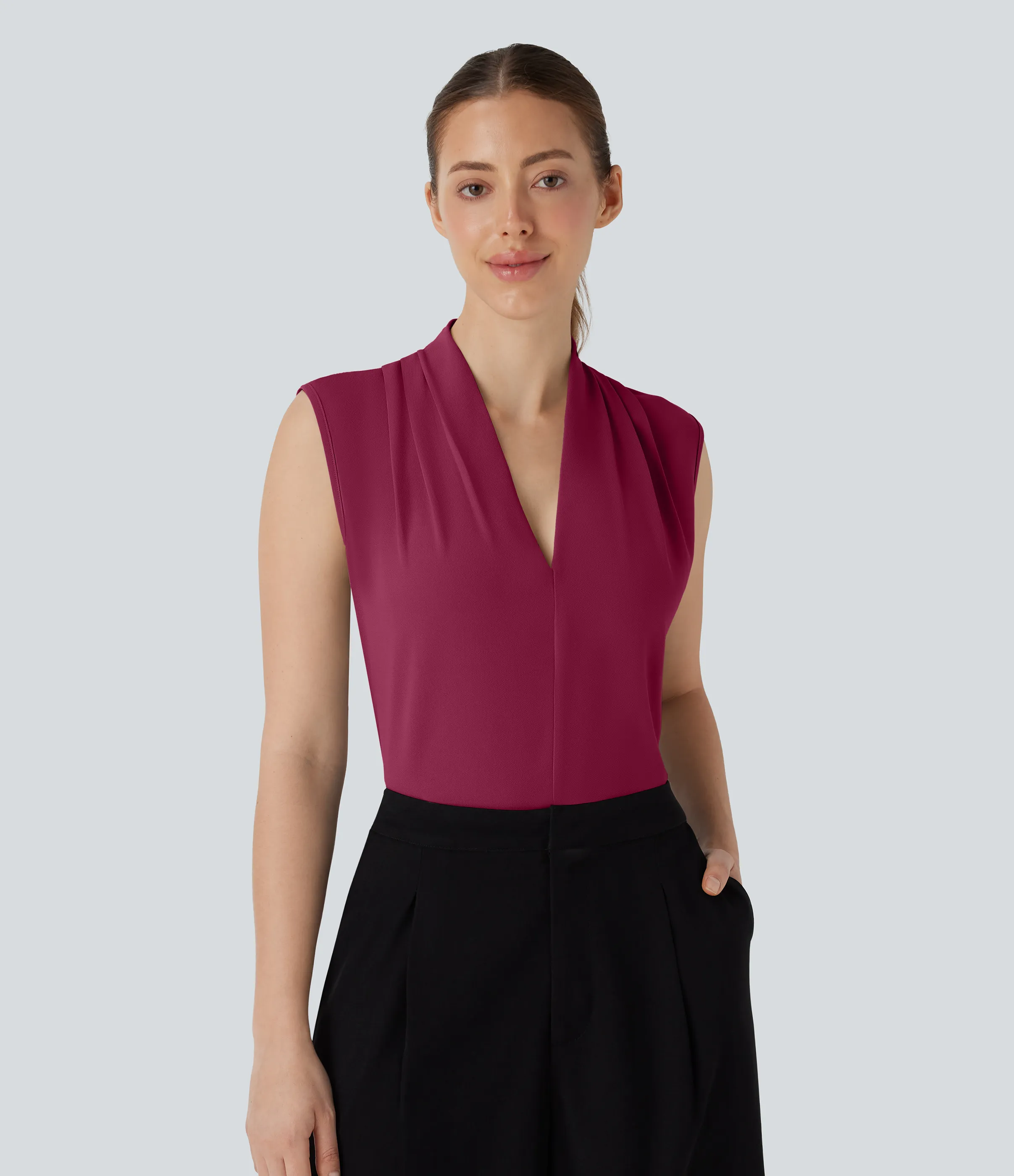 Halara Blusa oficina sin mangas cuello V - Beet Red - XS sold by Halara