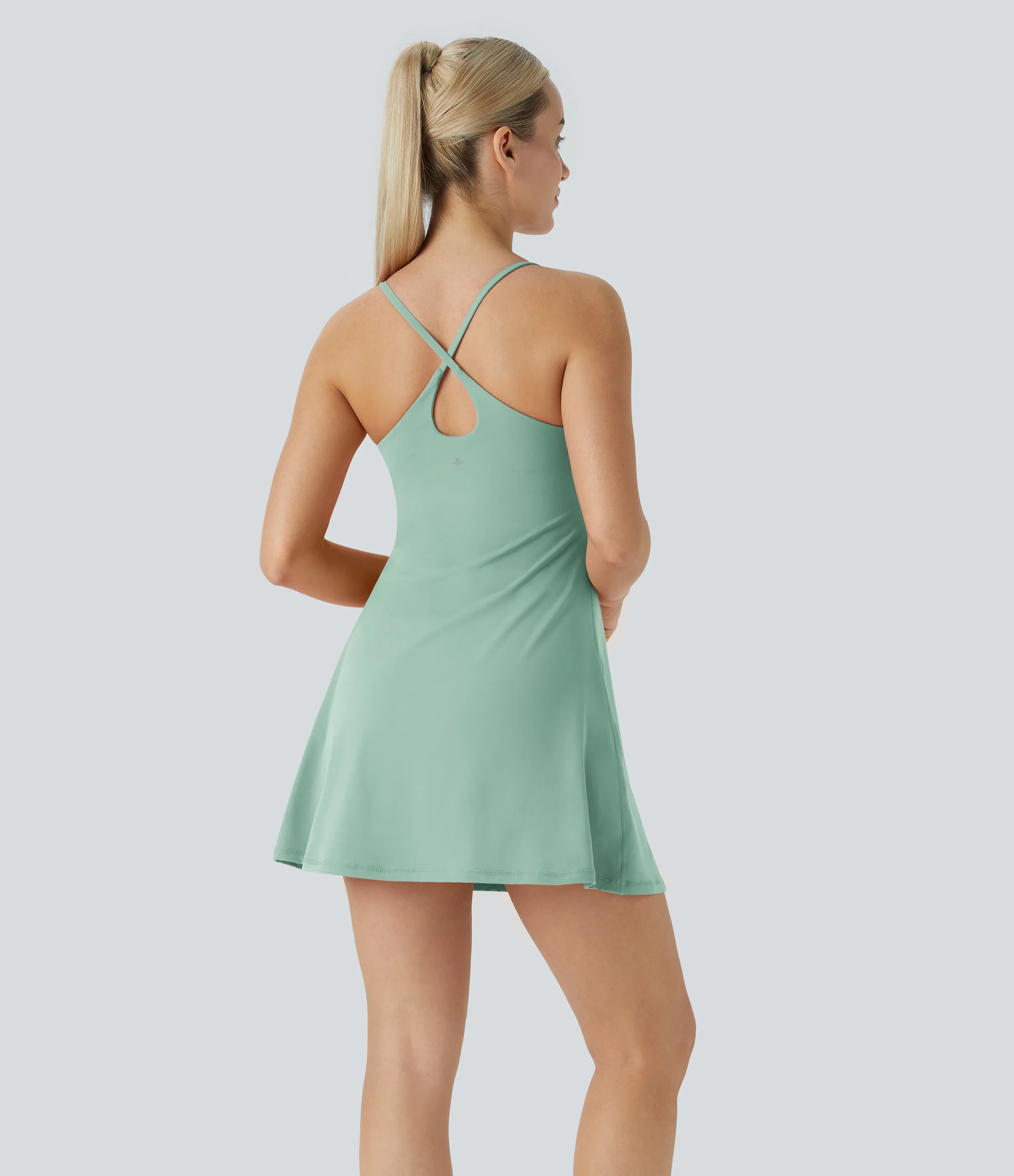 Halara Vestido deportivo SoftlyZero™ Plush afelpado sin espalda en copas D-F - Subtle Green - M sold by Halara product image thumbnail 3