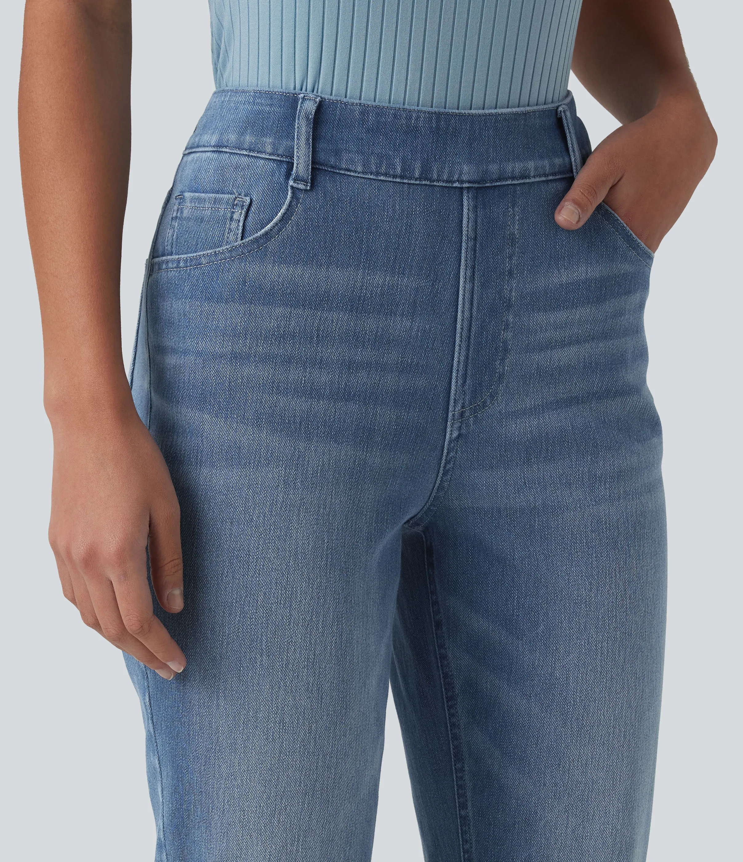 Halara Jeans Halara Flex™ Denim en corte de bota elásticos de tiro alto descoloridos con múltiples bolsillos - Vallarta Blue Denim - L(regular) sold by Halara product image thumbnail 5