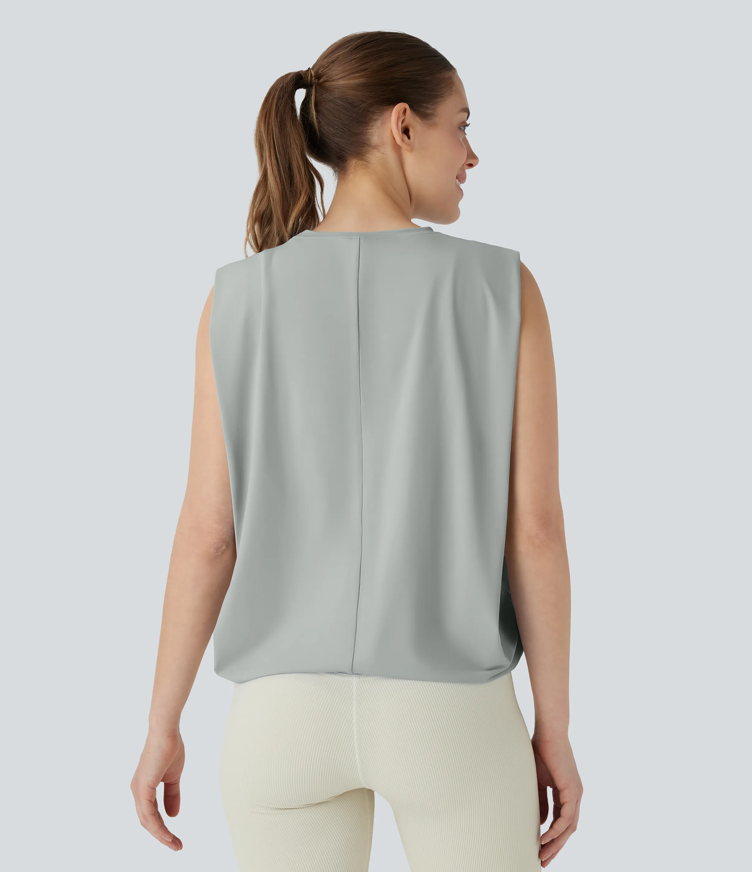 Halara Camiseta yoga cuello redondo fruncido tacto fresco - UPF 50+ - Mirage Gray - XS sold by Halara product image thumbnail 3