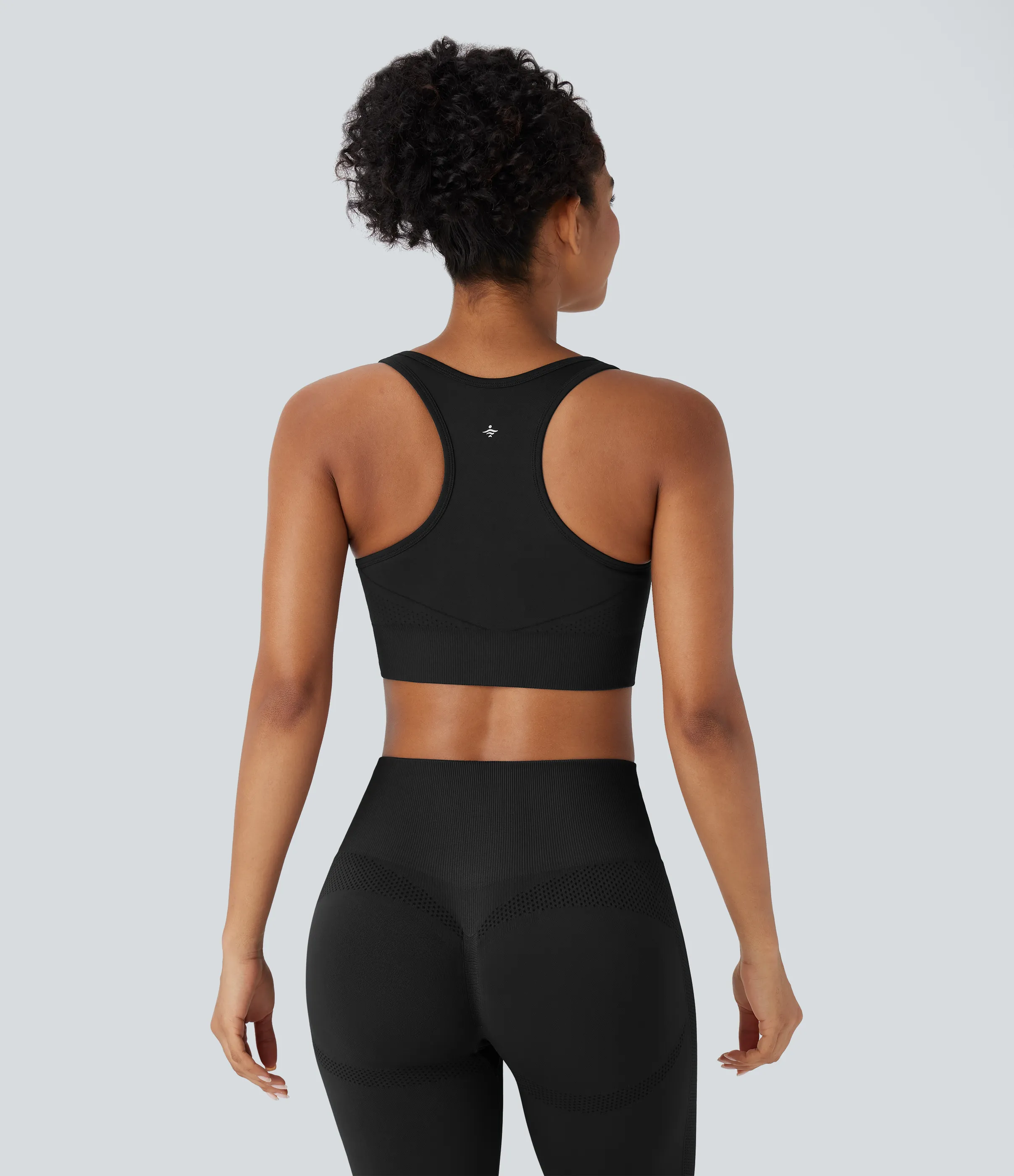 Halara Top corto de yoga sin costuras con espalda nadadora y cremallera - Black - XS sold by Halara product image thumbnail 3