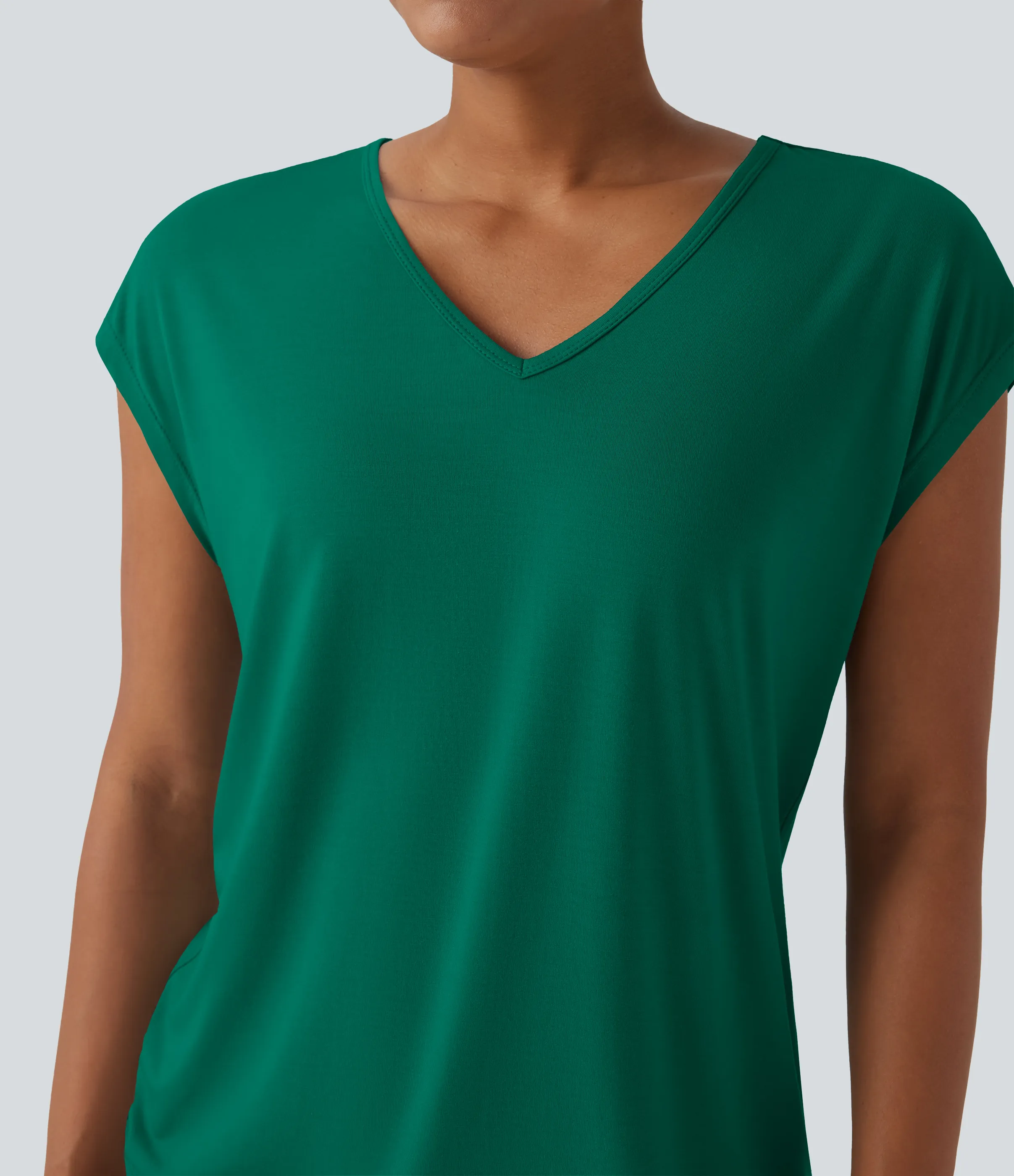 Halara Camiseta casual de manga corta con cuello en V - Antique Green - M sold by Halara product image thumbnail 5