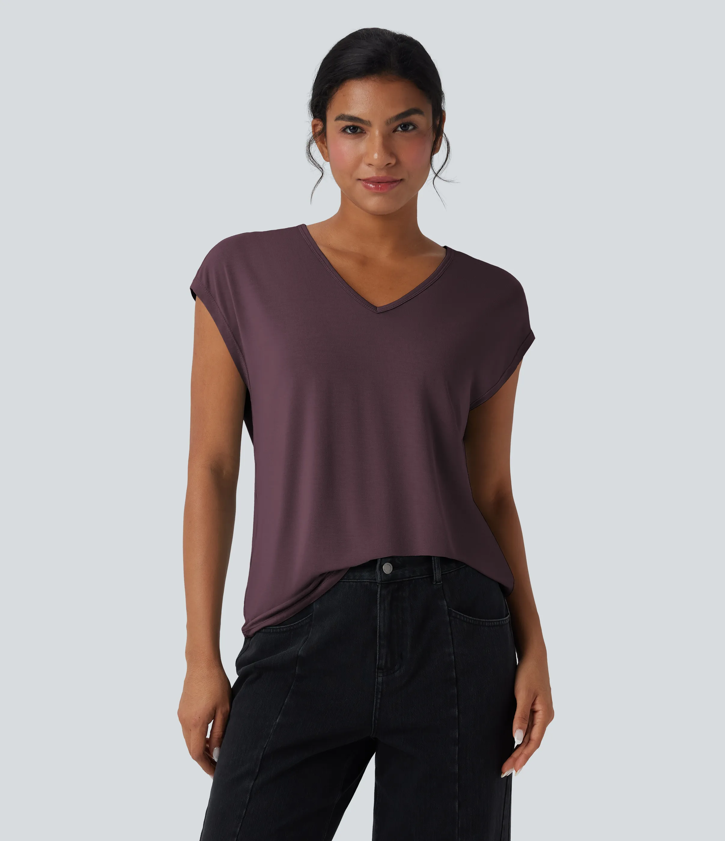 Halara Camiseta casual de manga corta con cuello en V - Maroon Banner - S sold by Halara