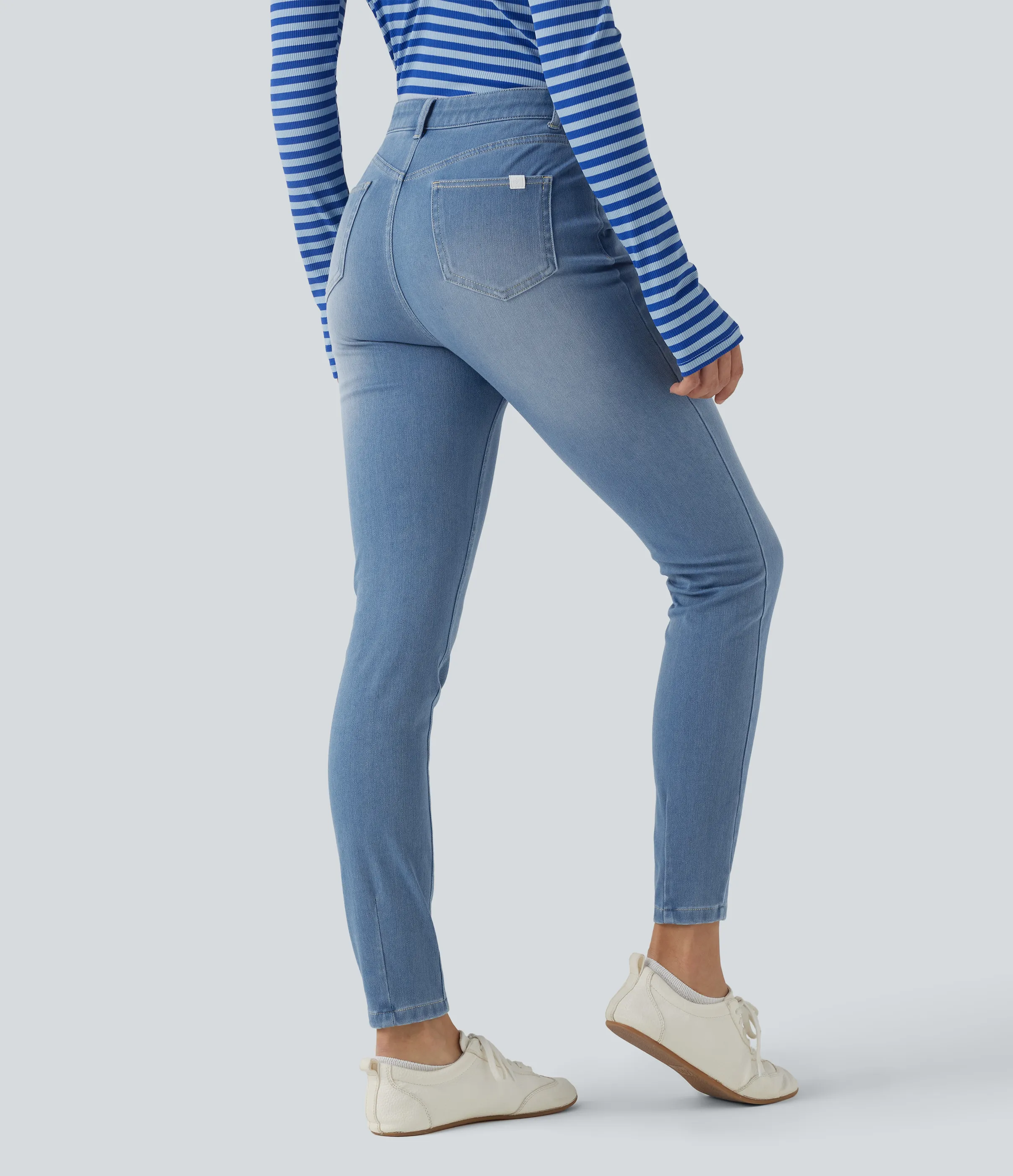 Halara Jeans ajustados casuales Halara Flex™ de tiro alto con bolsillos - Powder Blue Denim - S(petite) sold by Halara product image thumbnail 3