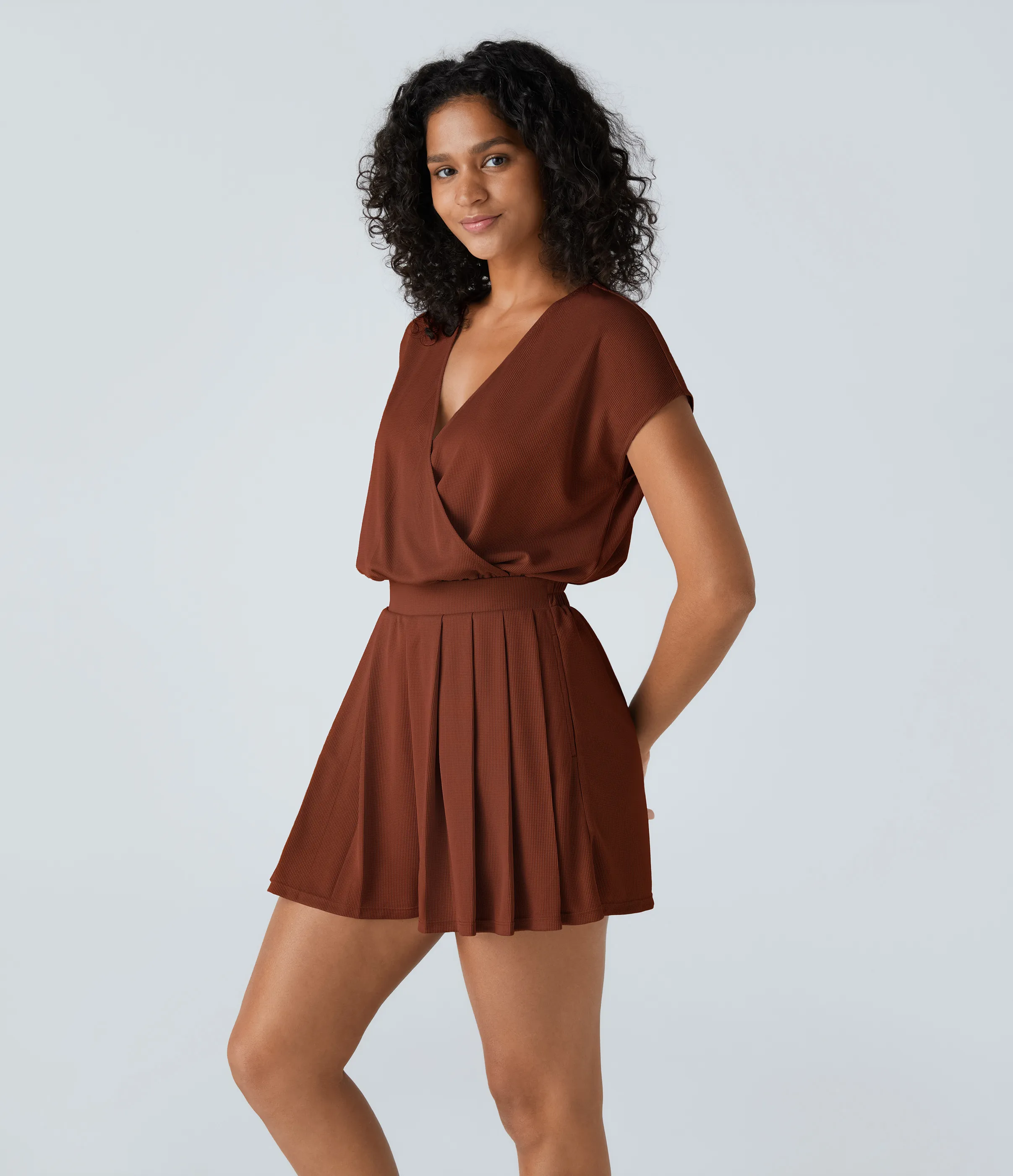 Halara Mono de manga corta casual con cuello en V y bolsillos laterales en tela gofre - Brandy Brown - M sold by Halara product image thumbnail 4