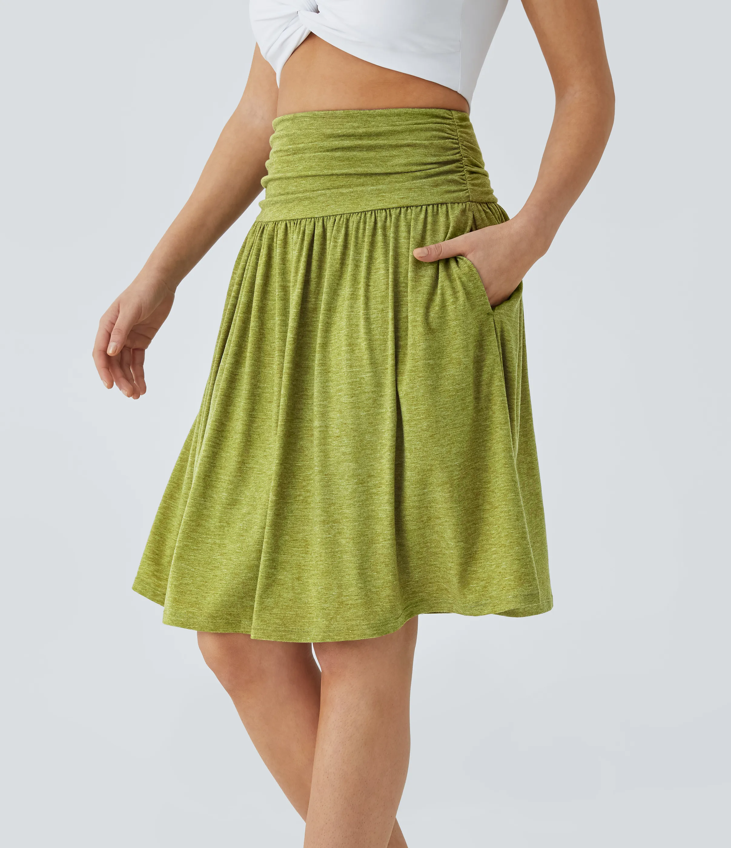 Halara Falda resort fluida bolsillo lateral fruncido tiro alto - Soft Meadow Green - XL(regular) sold by Halara