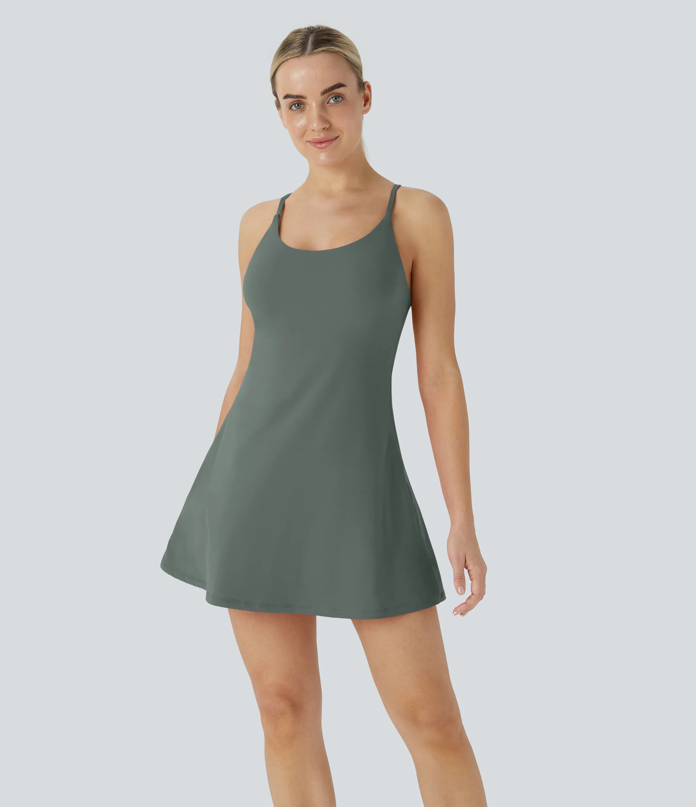 Halara Vestido deportivo SoftlyZero™ Plush afelpado sin espalda en copas D-F - Smoke Grey Green - XS sold by Halara product image thumbnail 2
