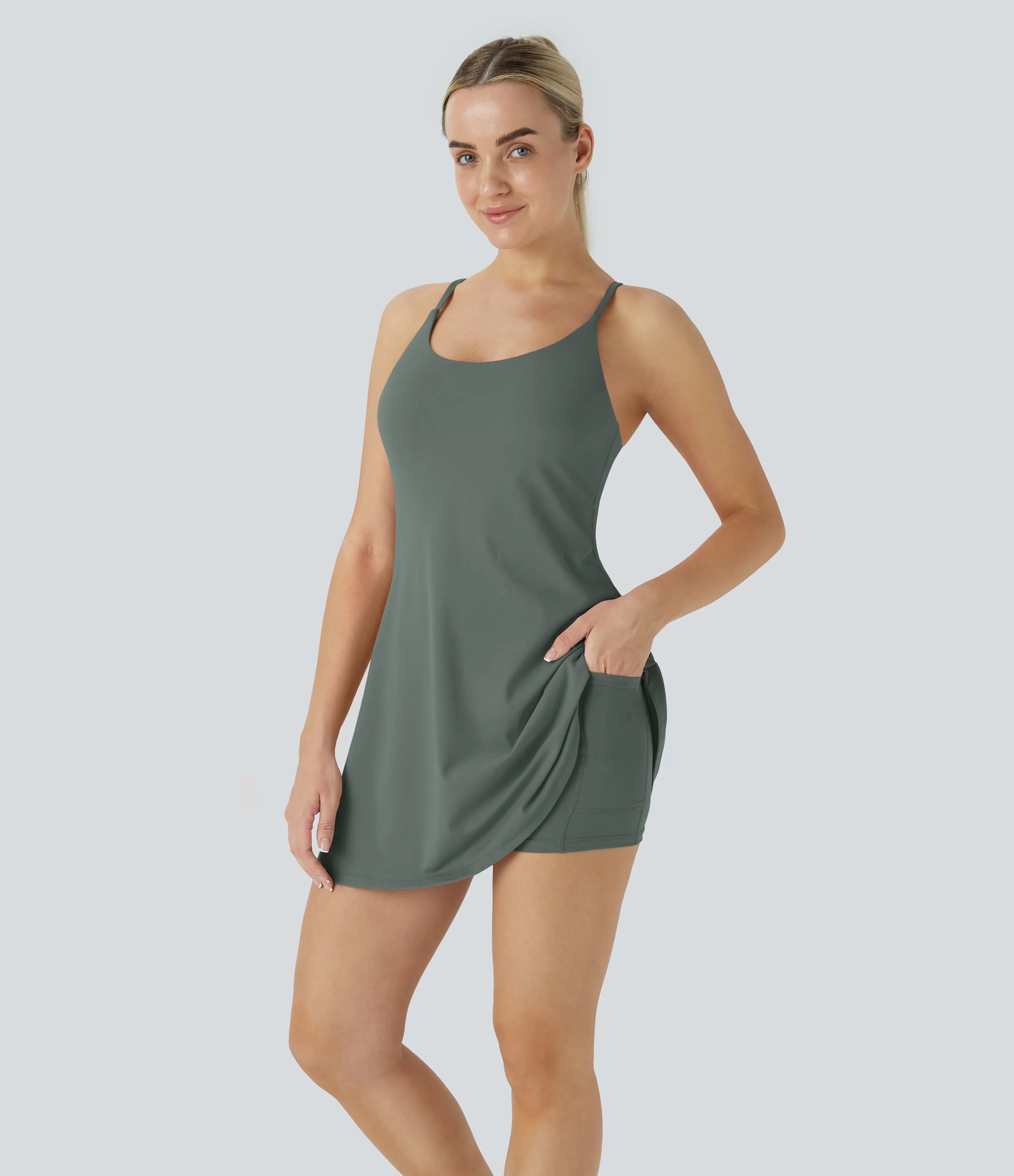 Halara Vestido deportivo SoftlyZero™ Plush afelpado sin espalda en copas D-F - Smoke Grey Green - XS sold by Halara product image thumbnail 4